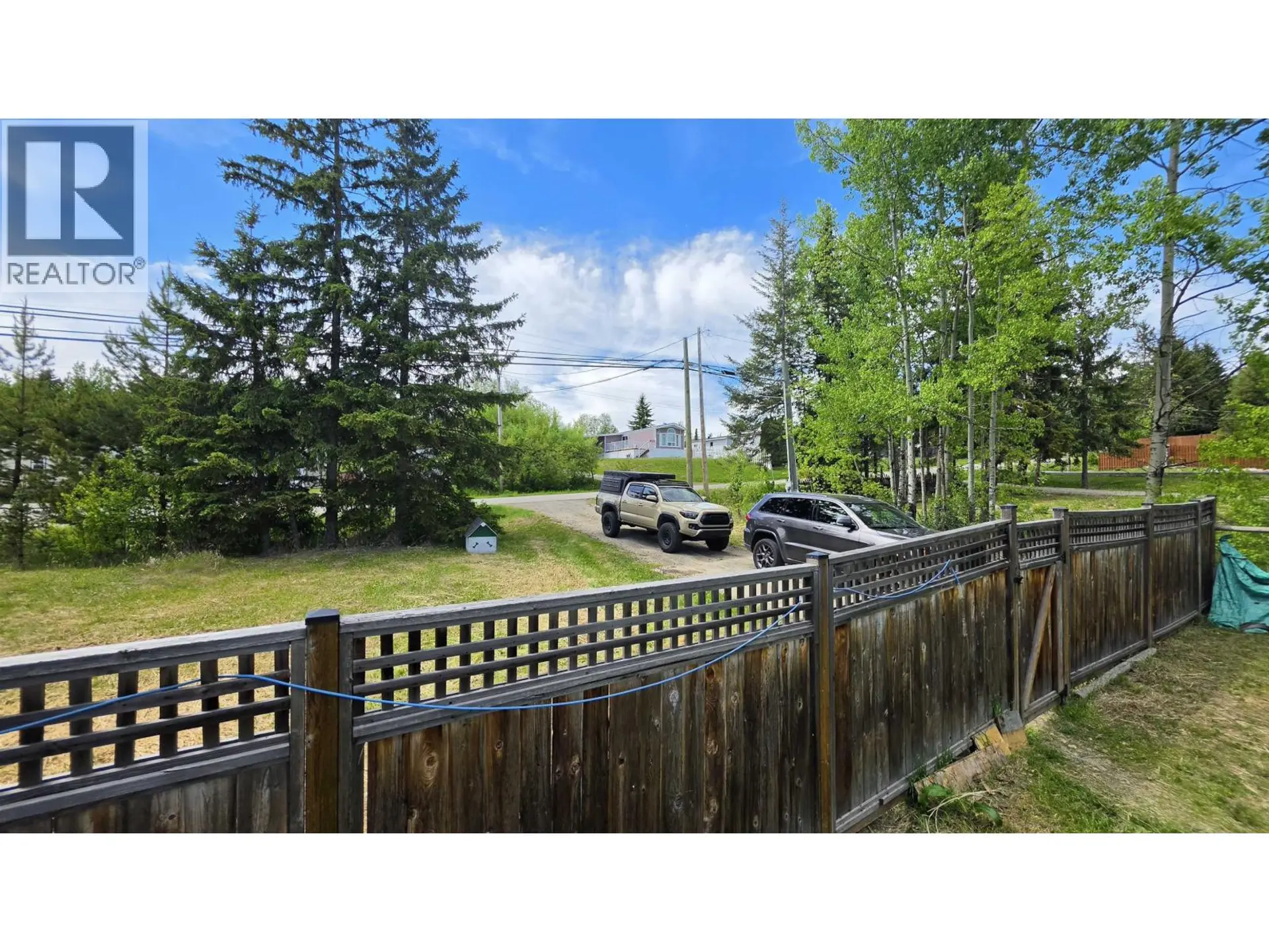 326 N BLACKBURN ROAD - Image 17