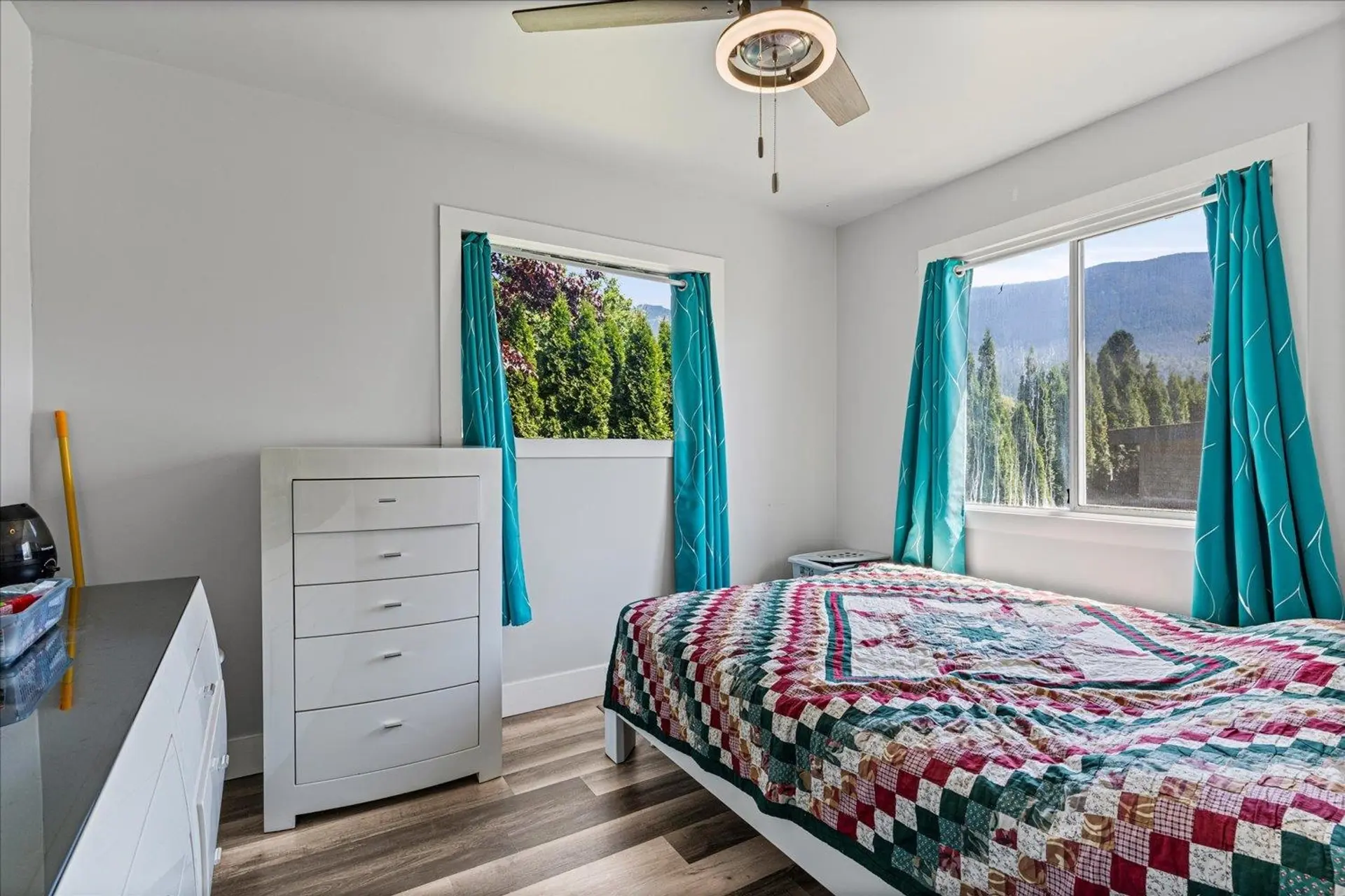 50970 Yale Road - Image 12