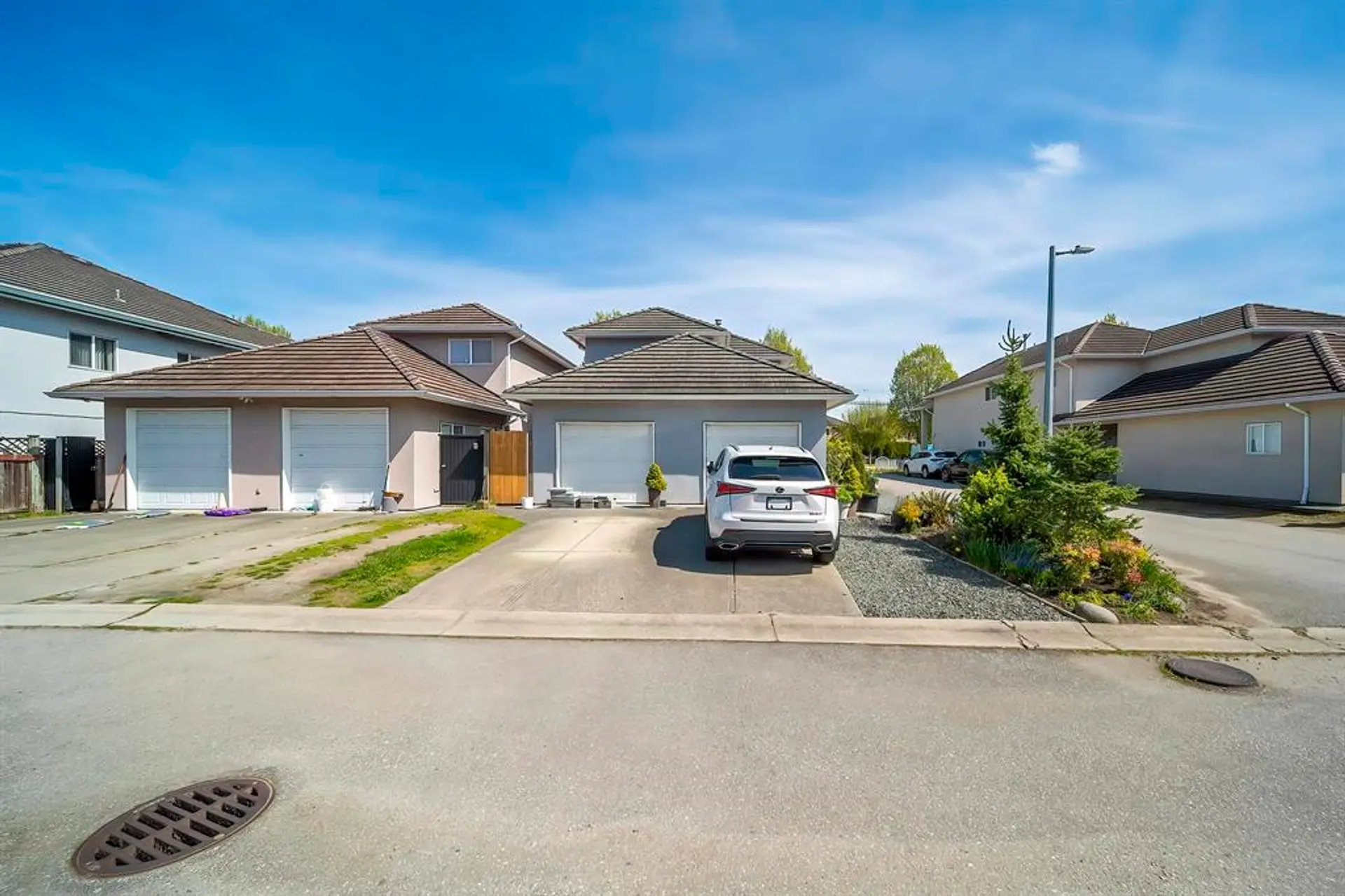 4573 No. 5 Road - Image 4
