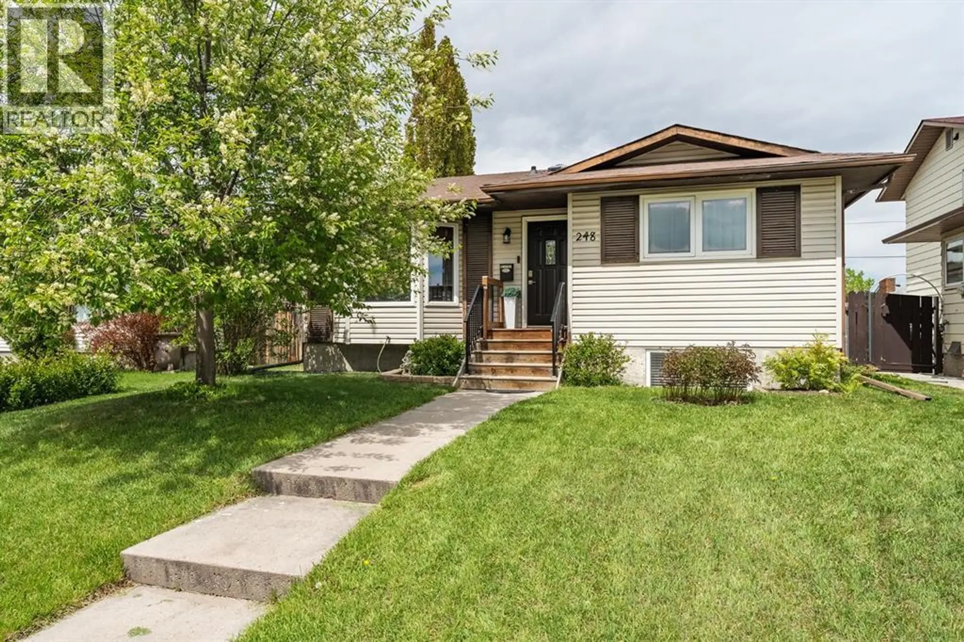 Property at 248 Templevale Road NE, Calgary, AB