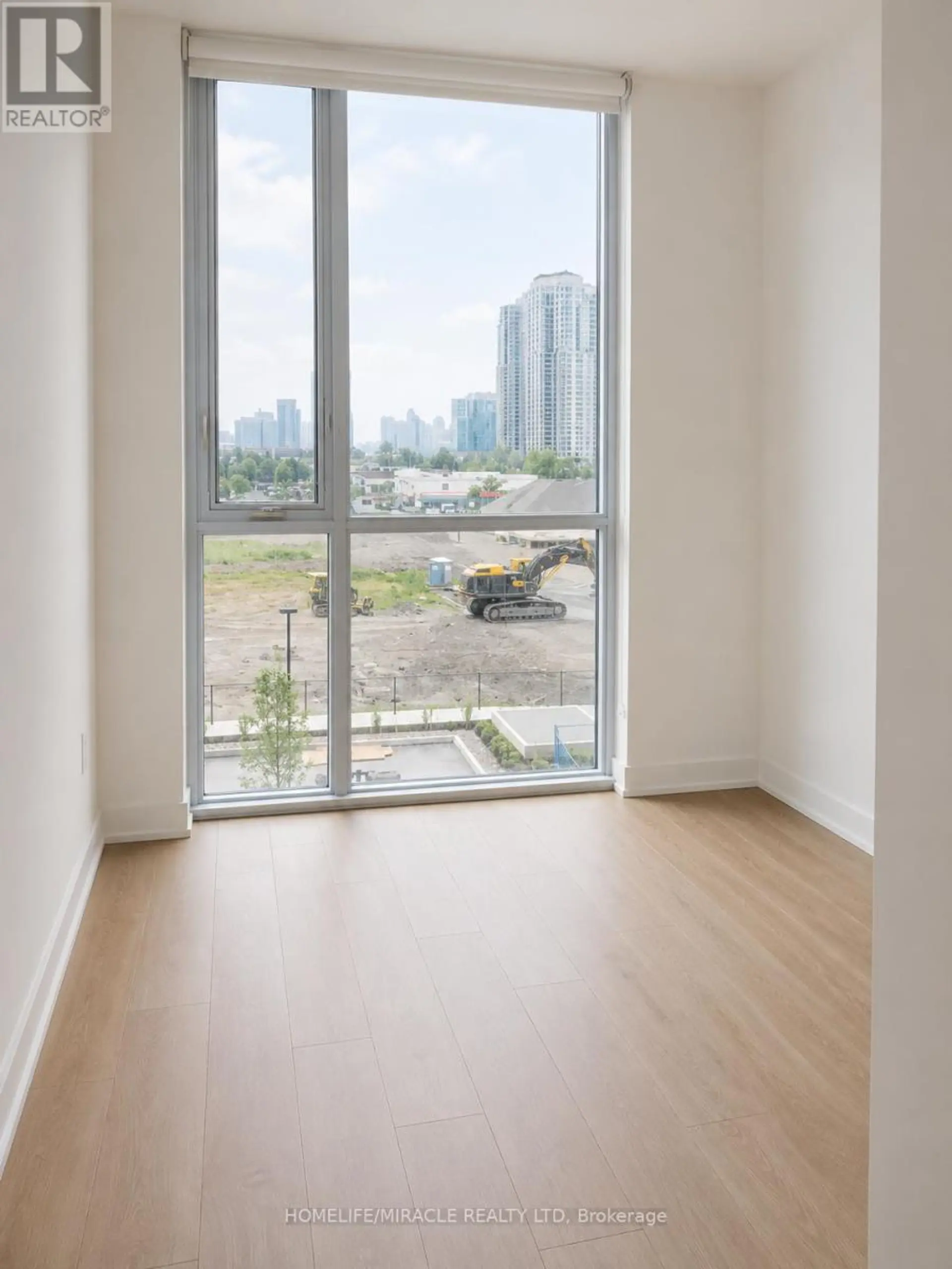 #320 8 NAHANI WAY - Image 6