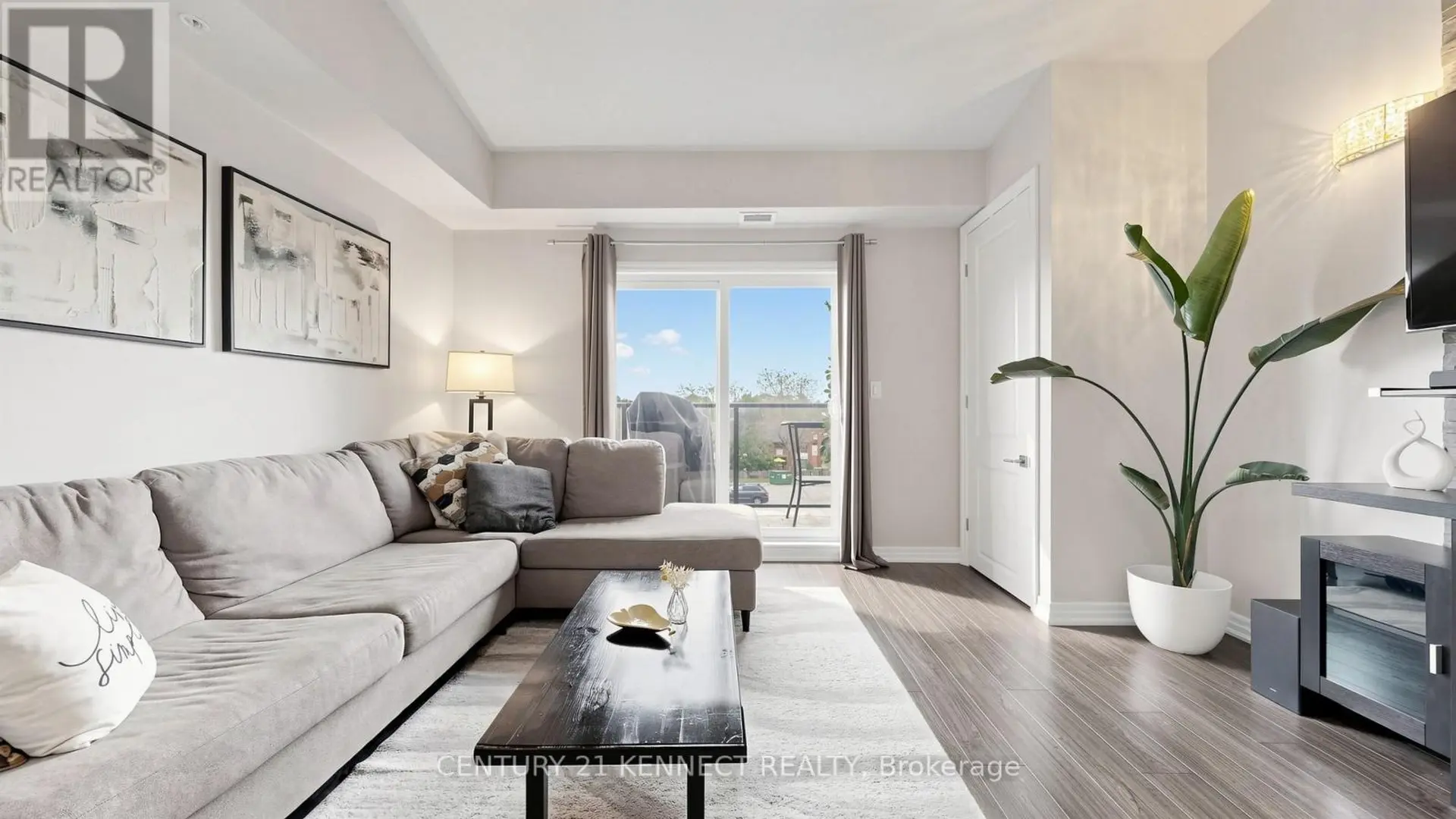 #314 170 ROCKHAVEN LANE - Image 4