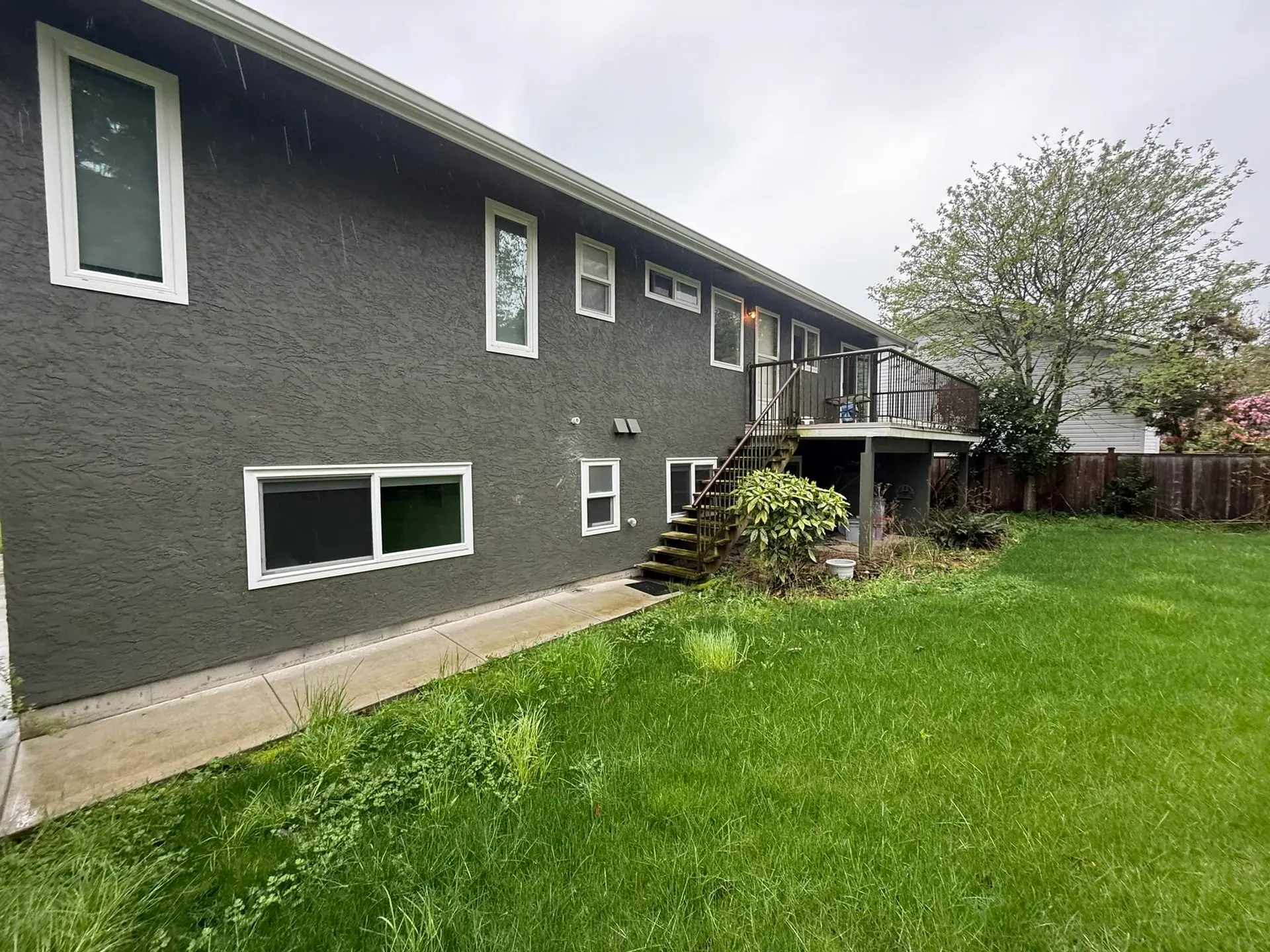 14575 18 Avenue - Image 4