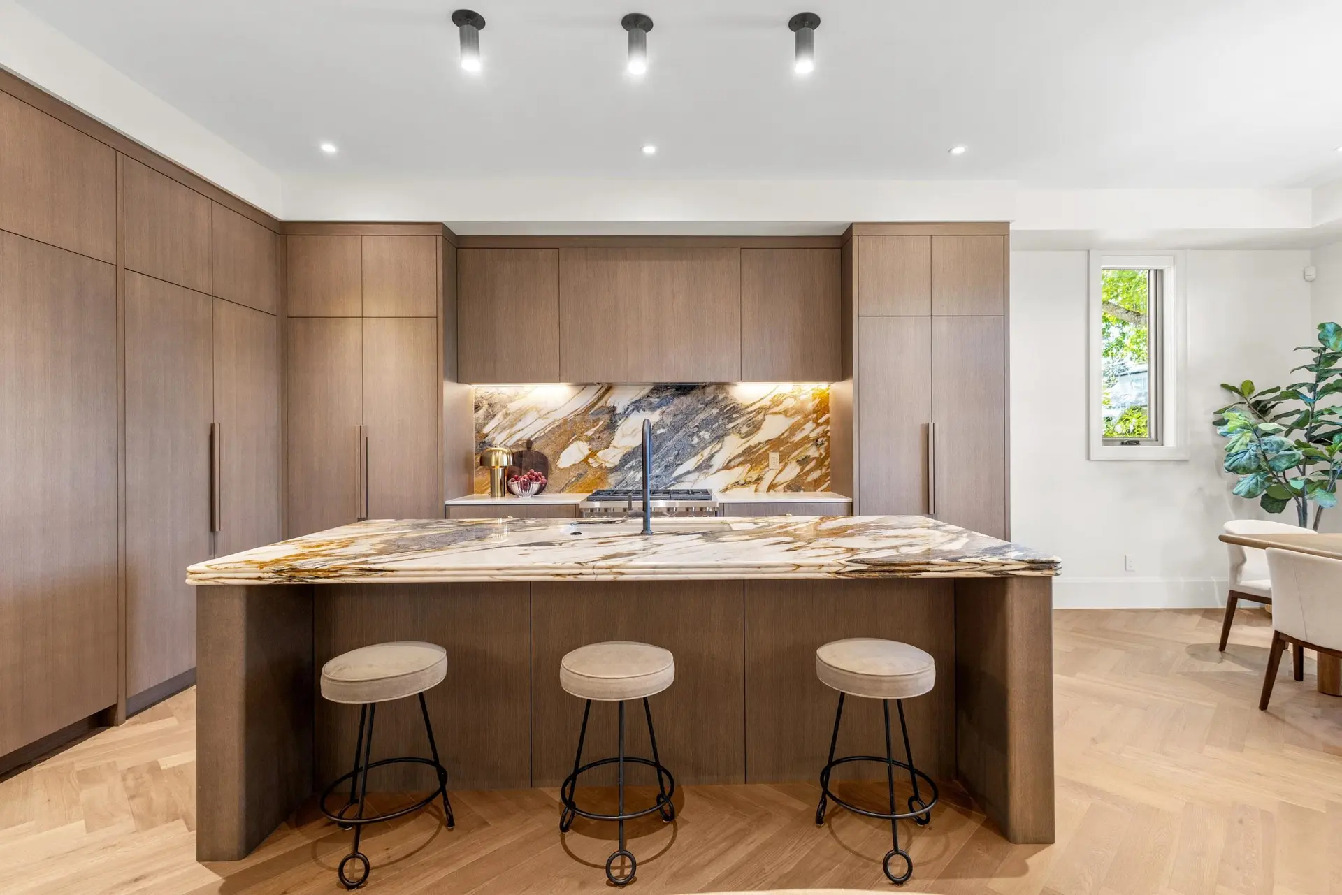 #1 4136 Cambridge Street - Image 3