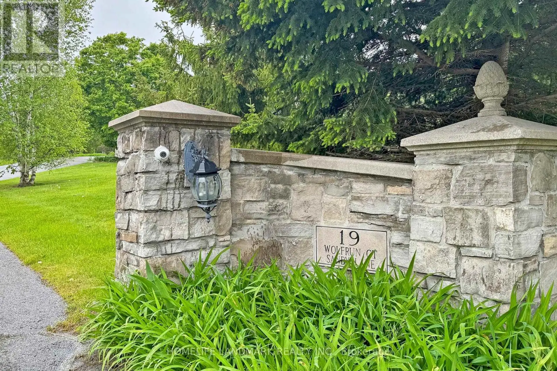 Property at 19 WOLF RUN COURT, Whitchurch-Stouffville, ON