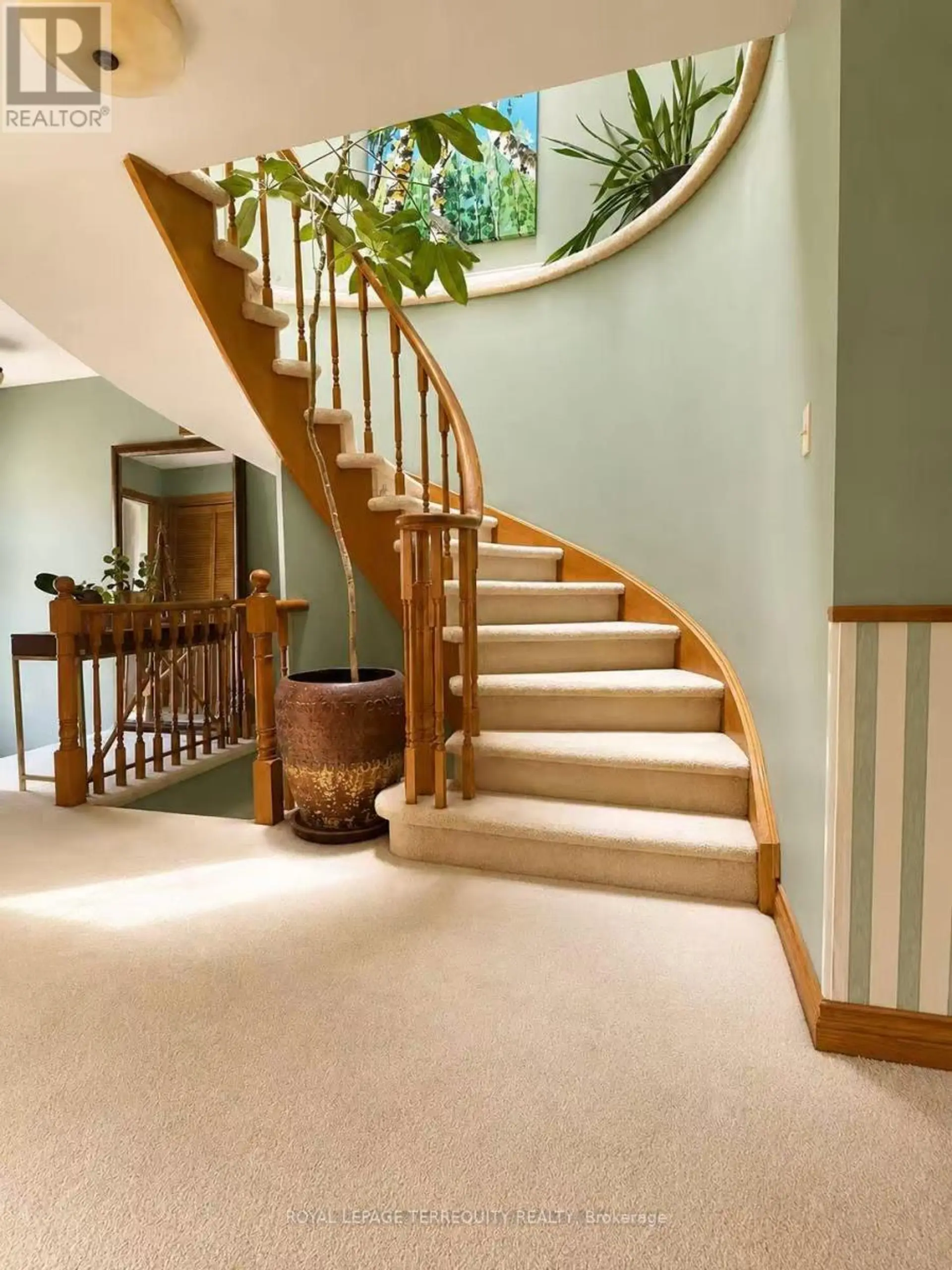 304 CHARLTON AVENUE - Image 11