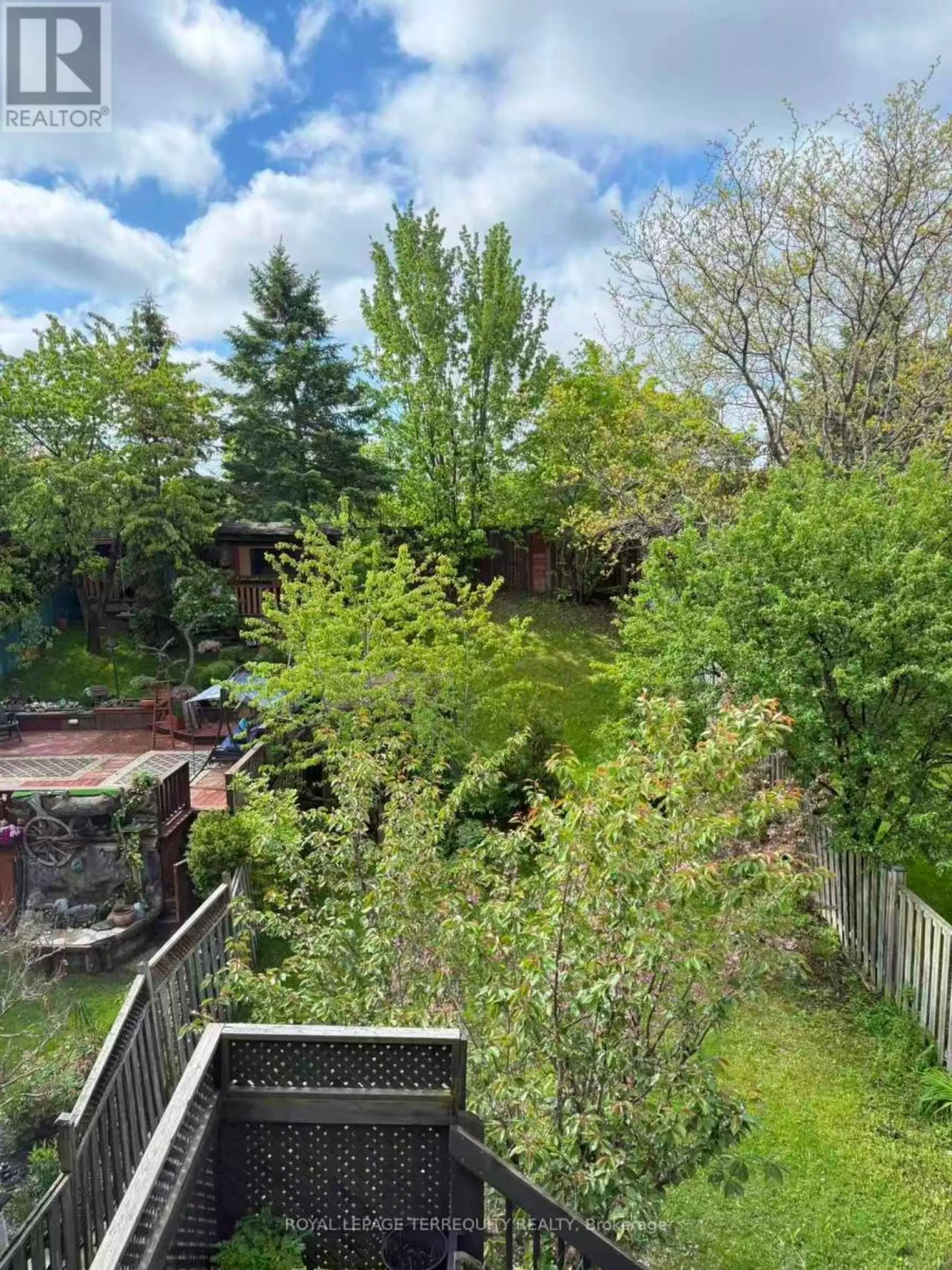 304 CHARLTON AVENUE - Image 16