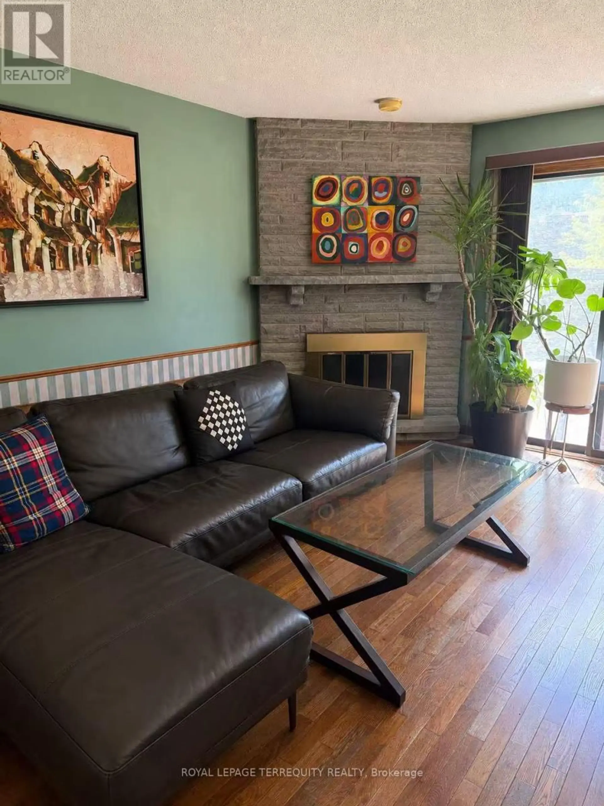 304 CHARLTON AVENUE - Image 8