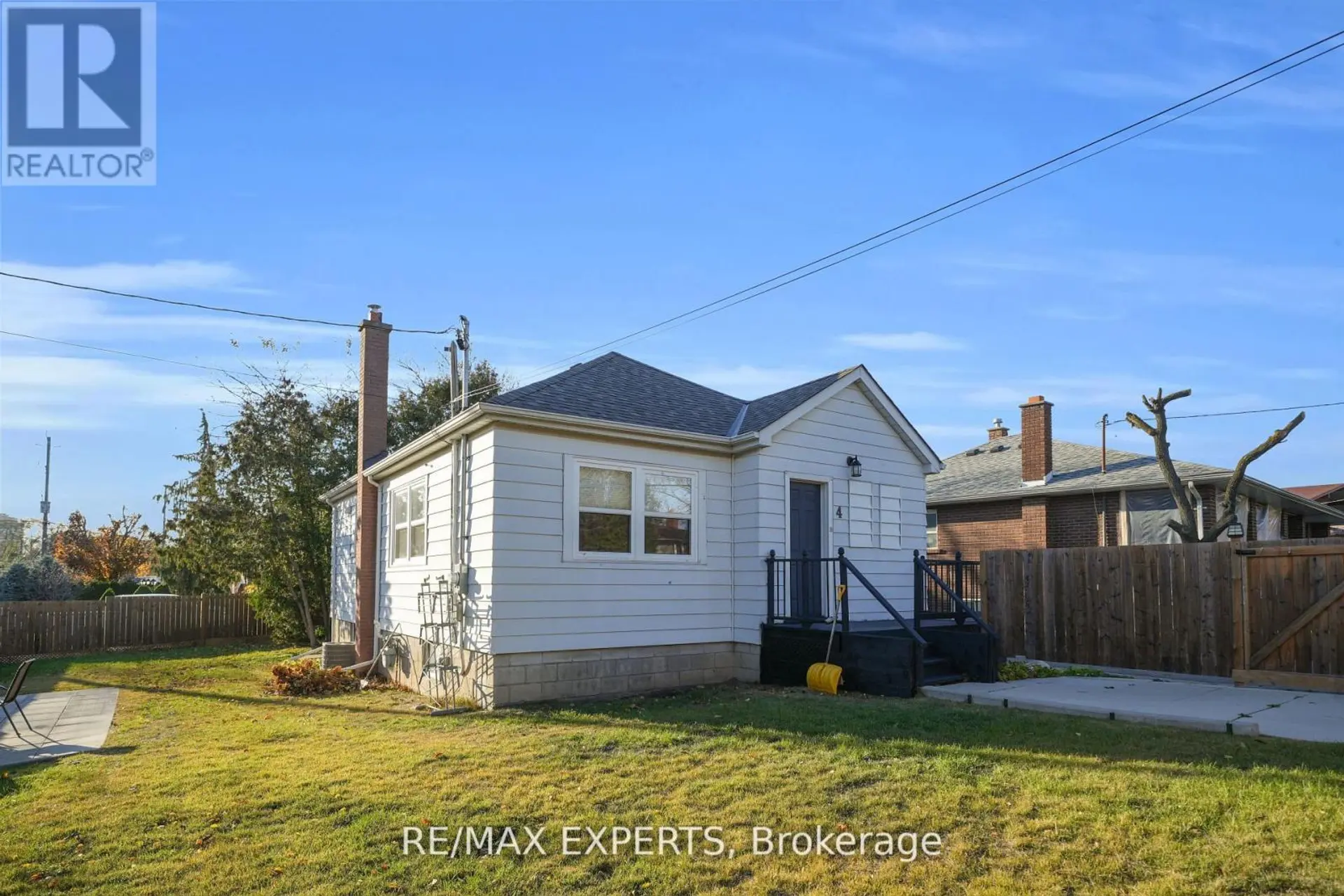 Property at 4 LARCHMERE AVENUE, Toronto, ON