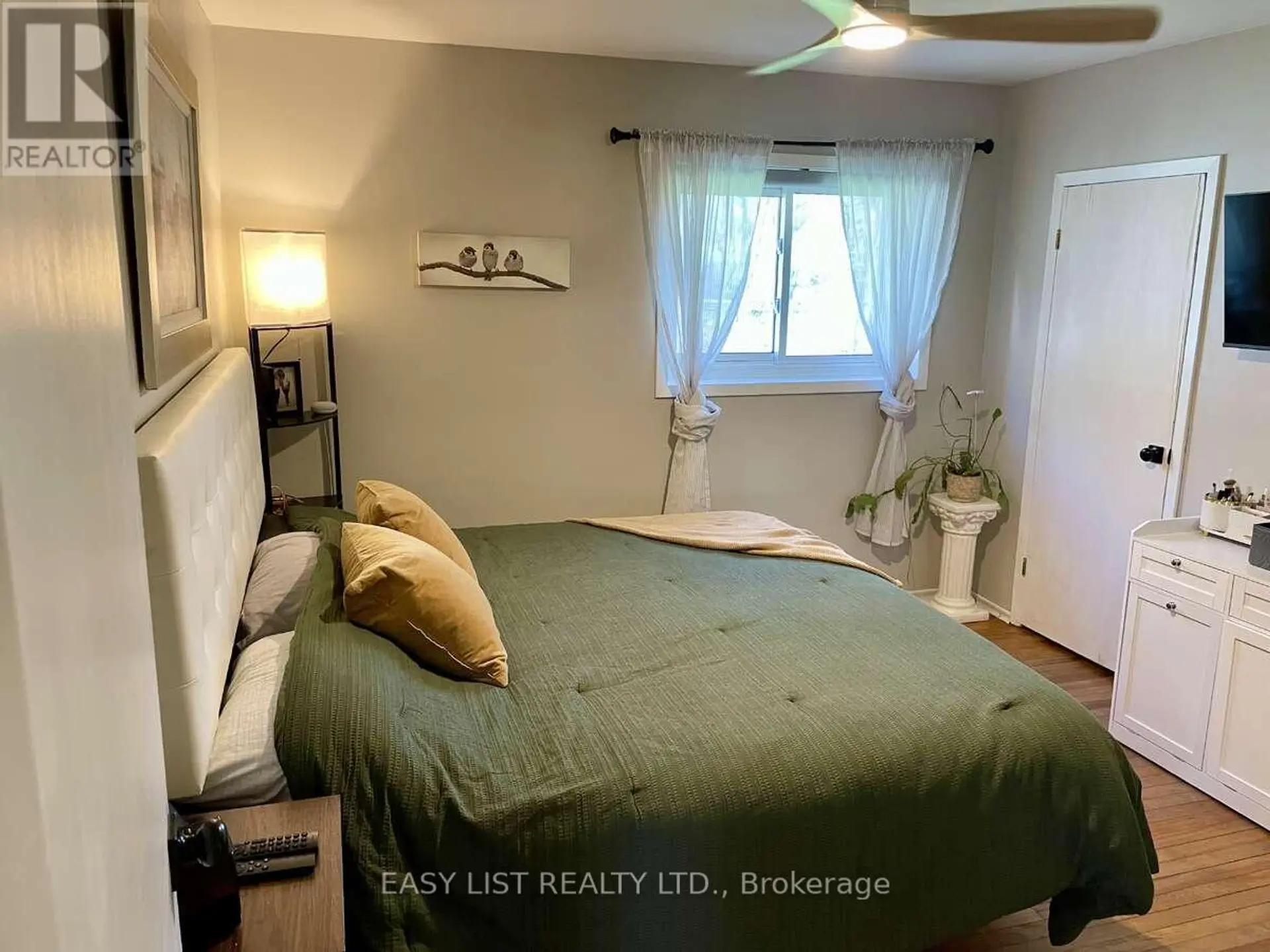 28 PEEL STREET W - Image 7