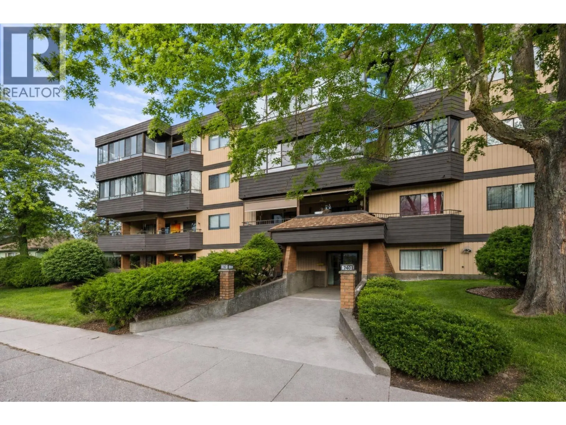 Property at #202 740 Winnipeg Street, Penticton, BC