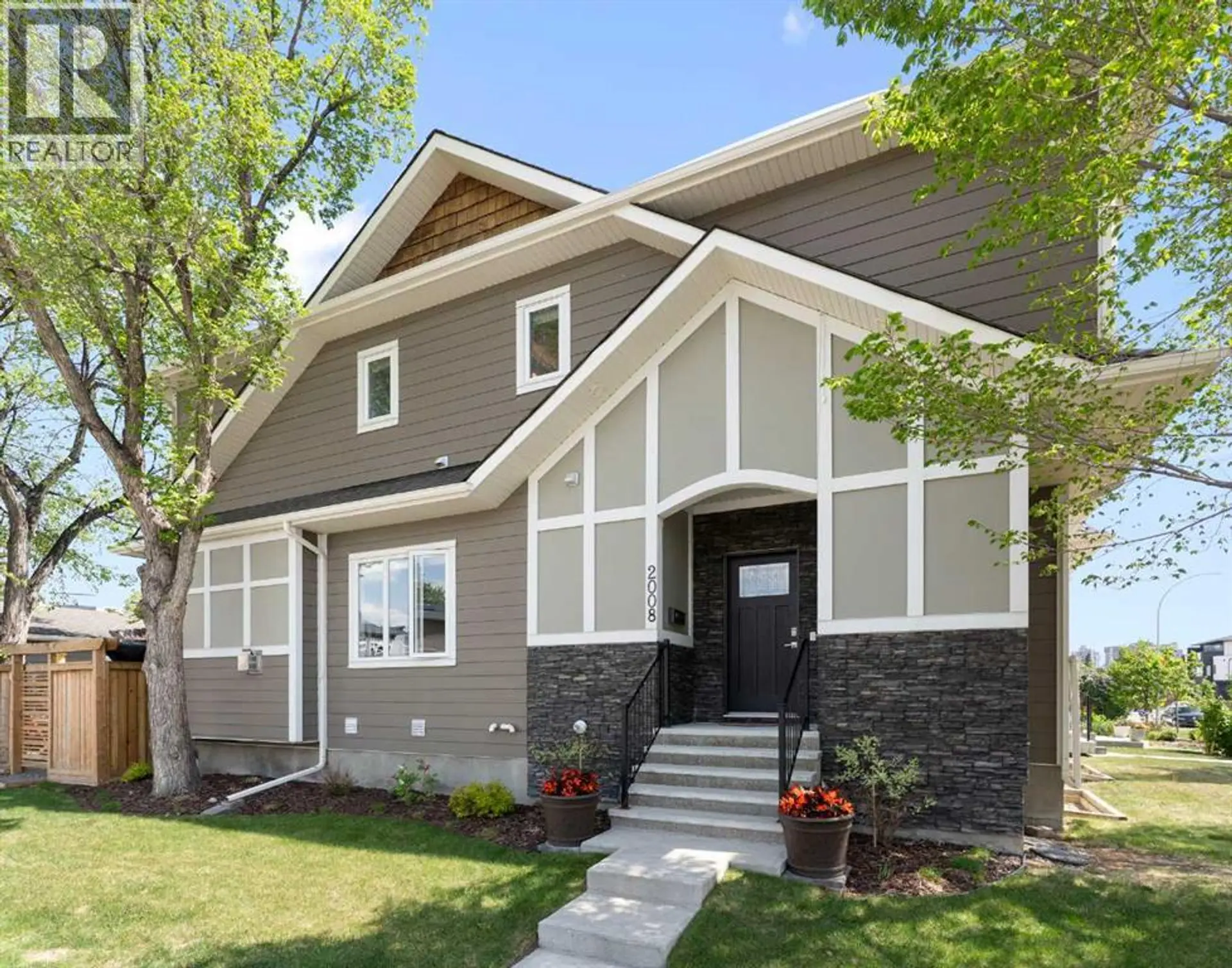 Property at 2008 43 Street NW, Calgary, AB