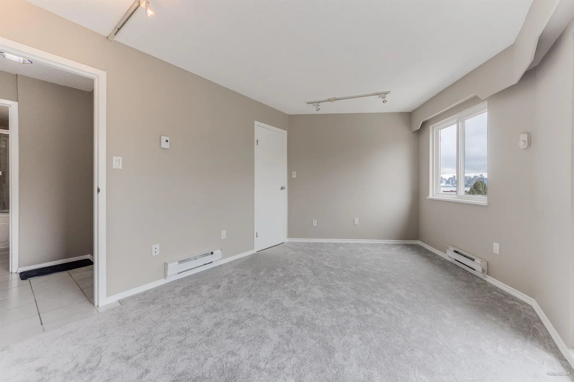 #311 212 Forbes Avenue - Image 14
