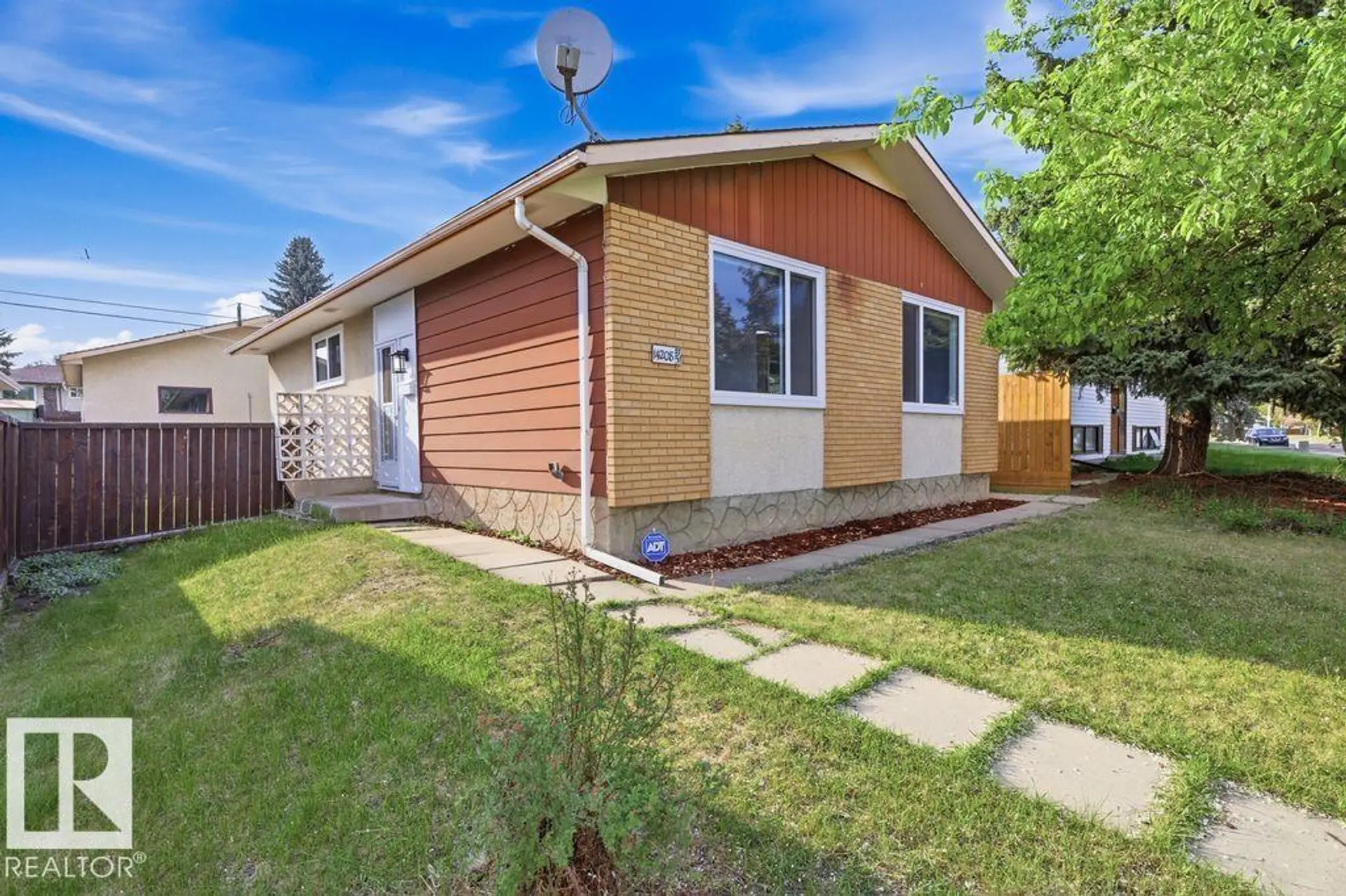 Property at 14208 51 ST NW, Edmonton, AB