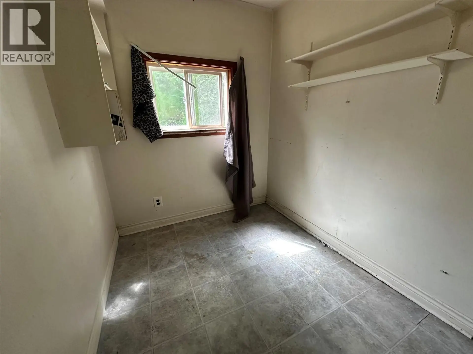 2404 Perrier Road - Image 10