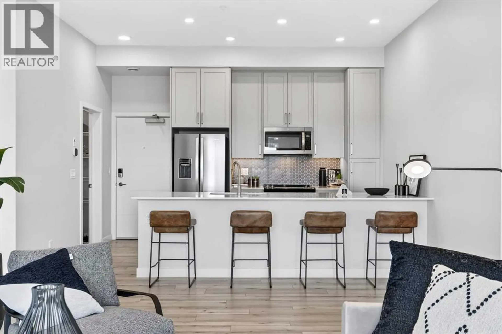Property at #410 255 Les Jardins Park SE, Calgary, AB