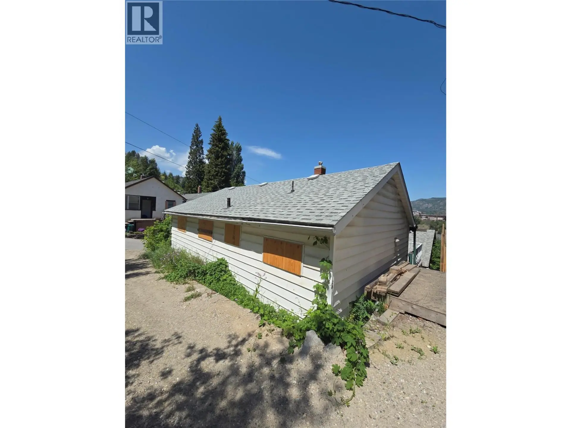 304 McAnally Street - Image 4