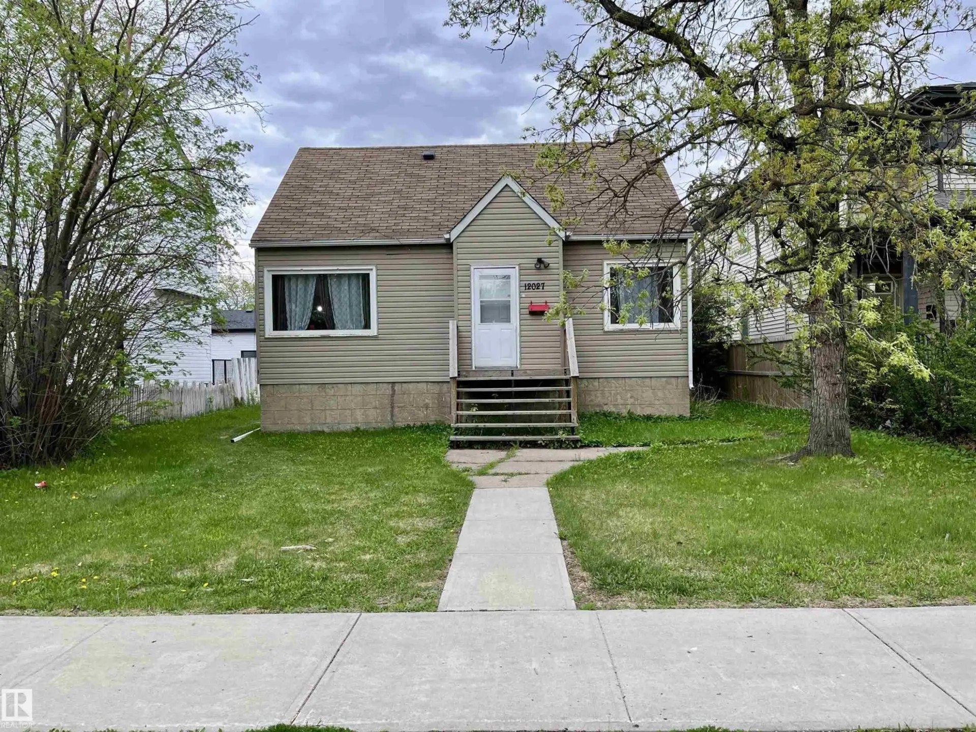 12027 124 ST NW - Image 1
