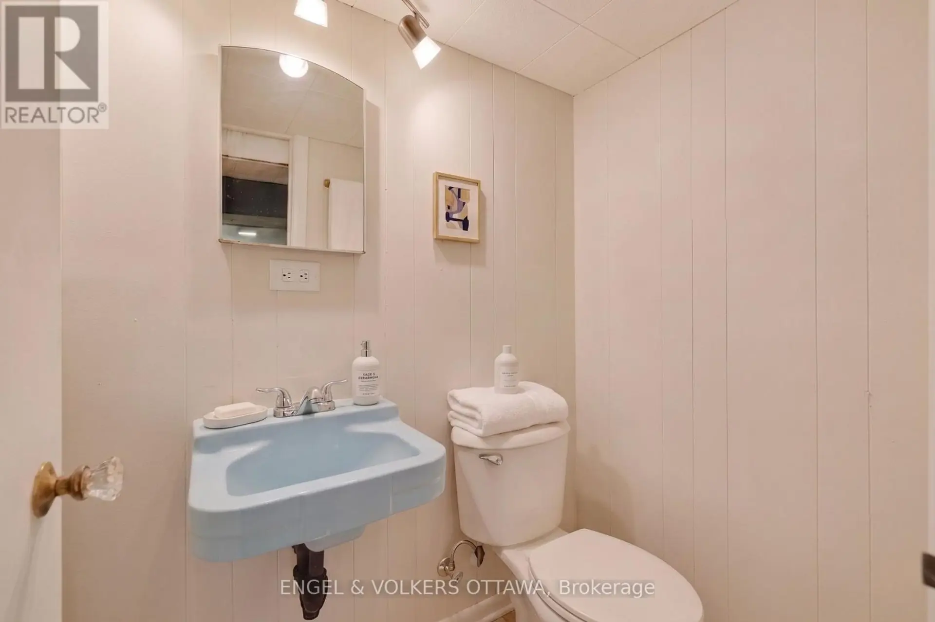 989 CONNAUGHT AVENUE - Image 12