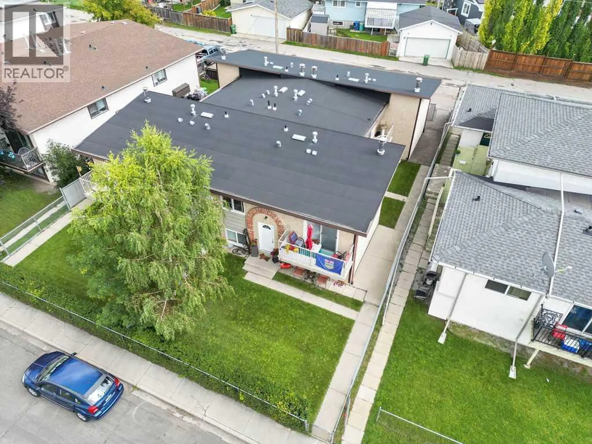 12 Huntley Close NE - Image 3