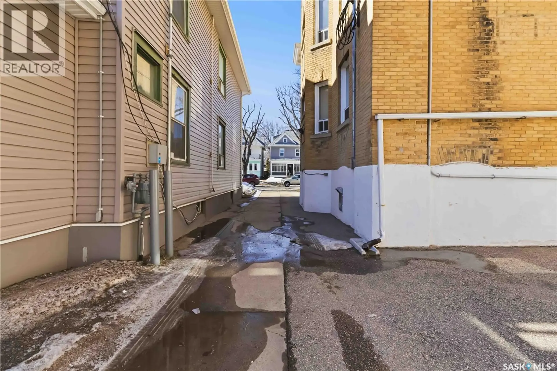 #103 609 King STREET - Image 19