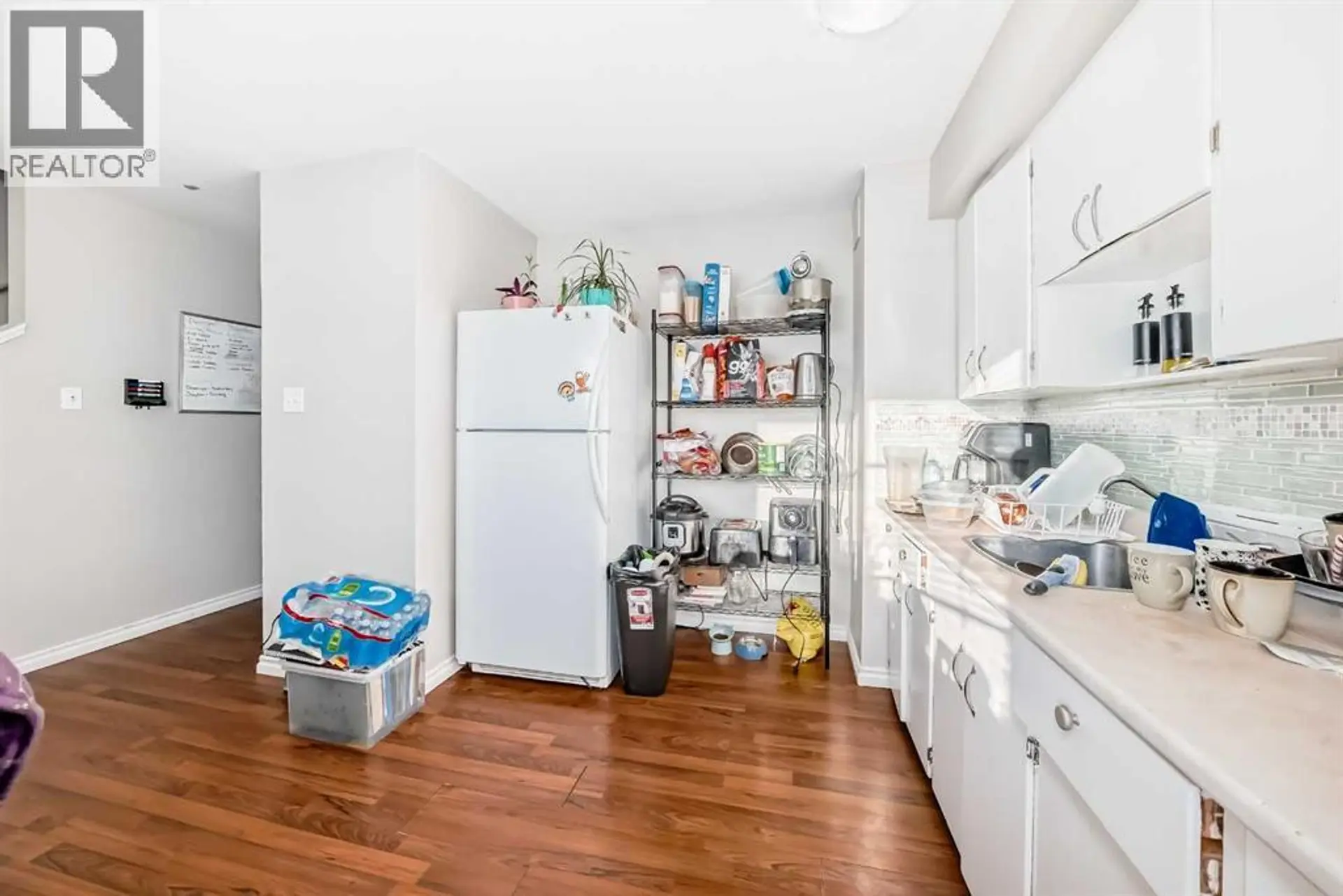 #702 4719 33 Street - Image 4