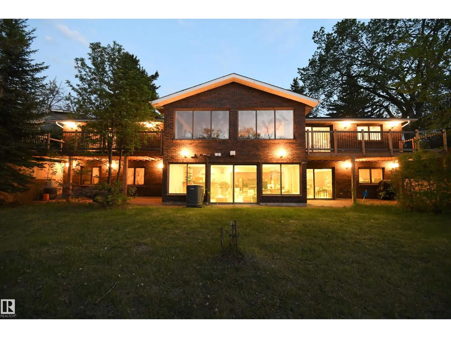 4108 106B AV NW - Image 1