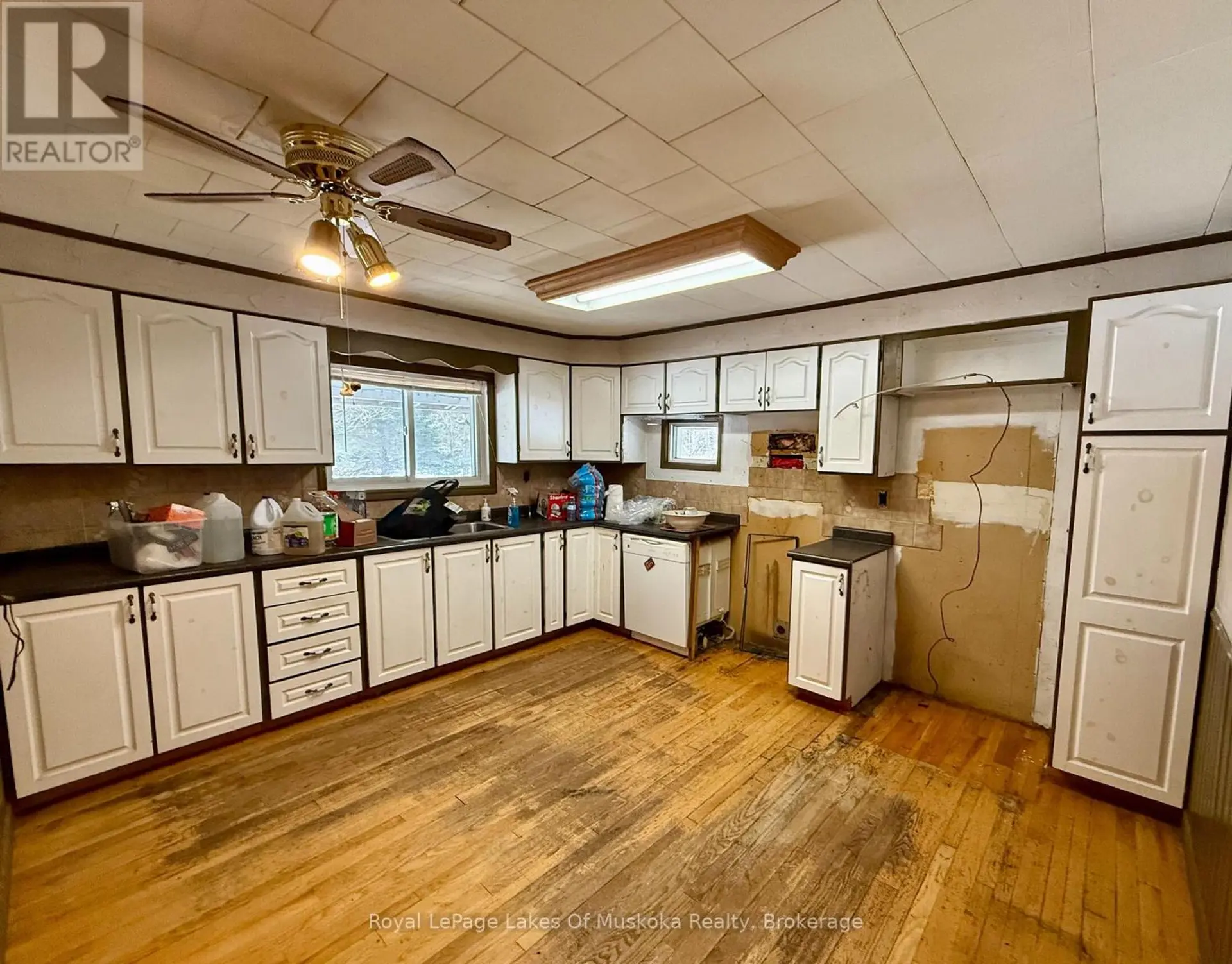 1071 NAISMITH ROAD - Image 4