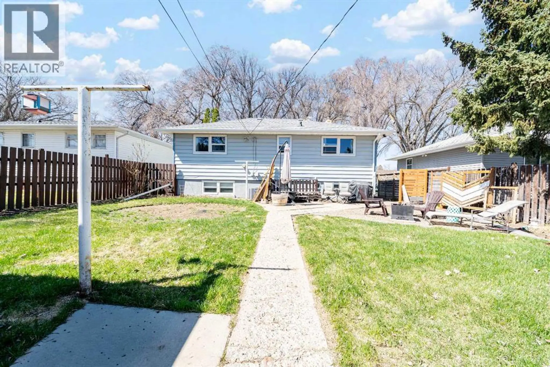 2631 16 Avenue SE - Image 4