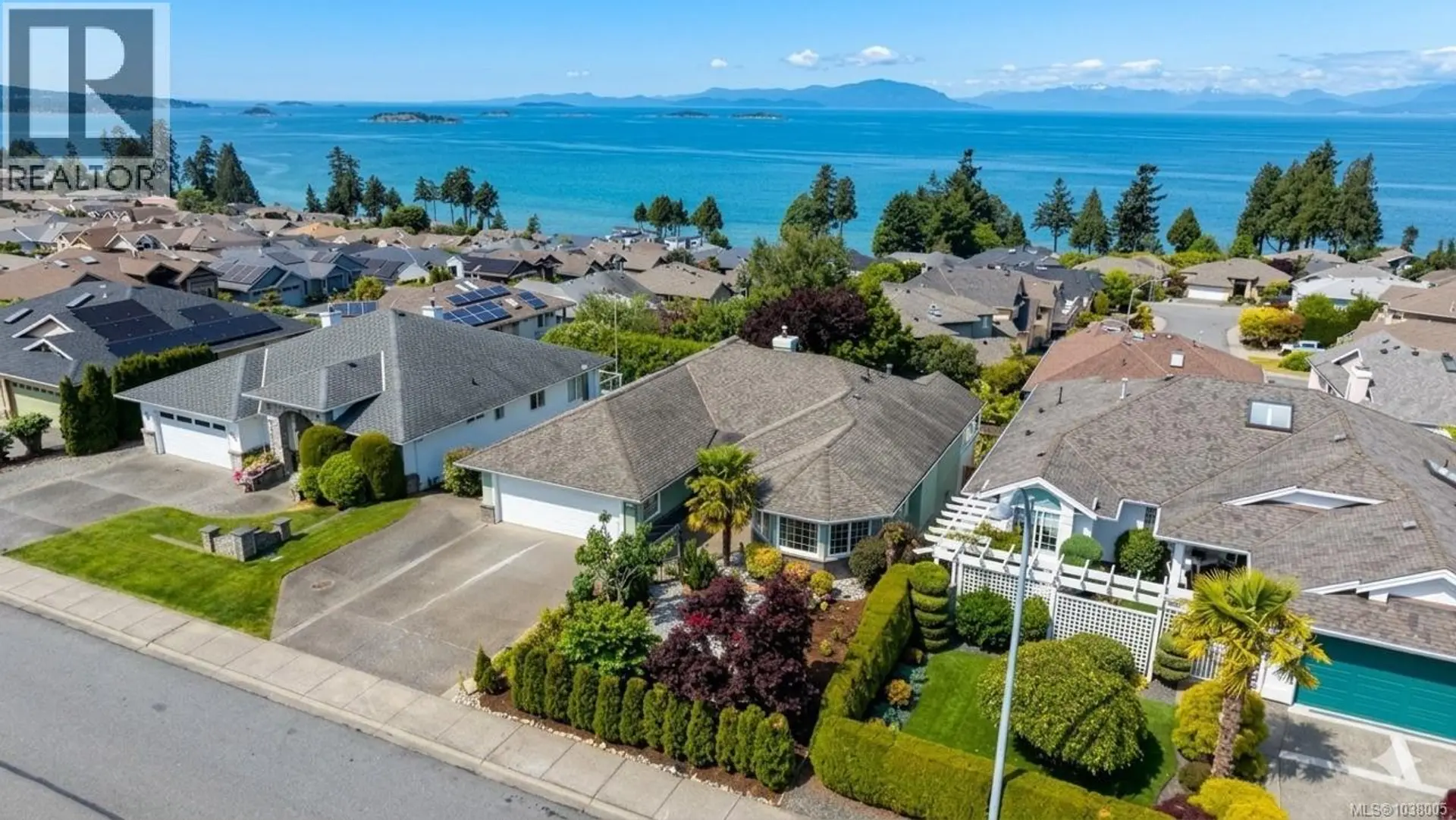 Property at 6386 Groveland Dr, Nanaimo, BC