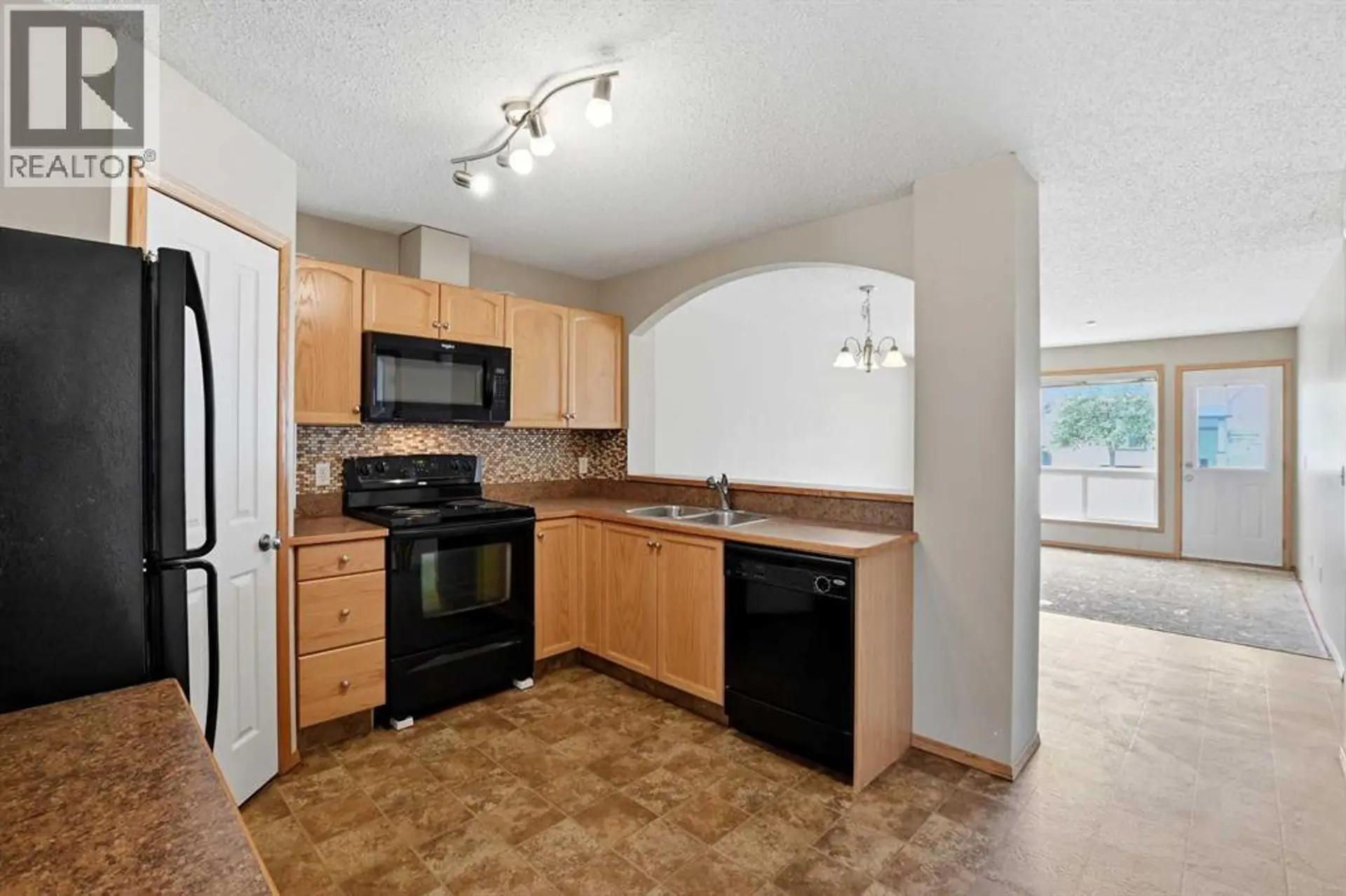 424 Jenkins Drive - Image 4
