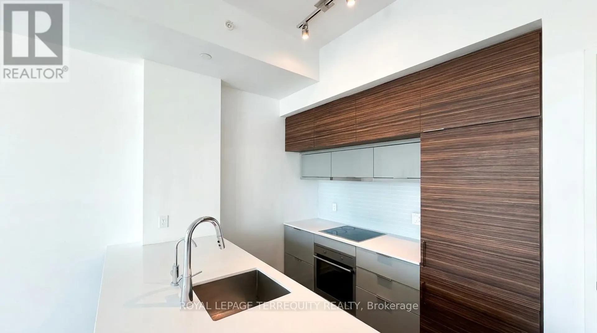 #4707 88 SCOTT STREET - Image 7