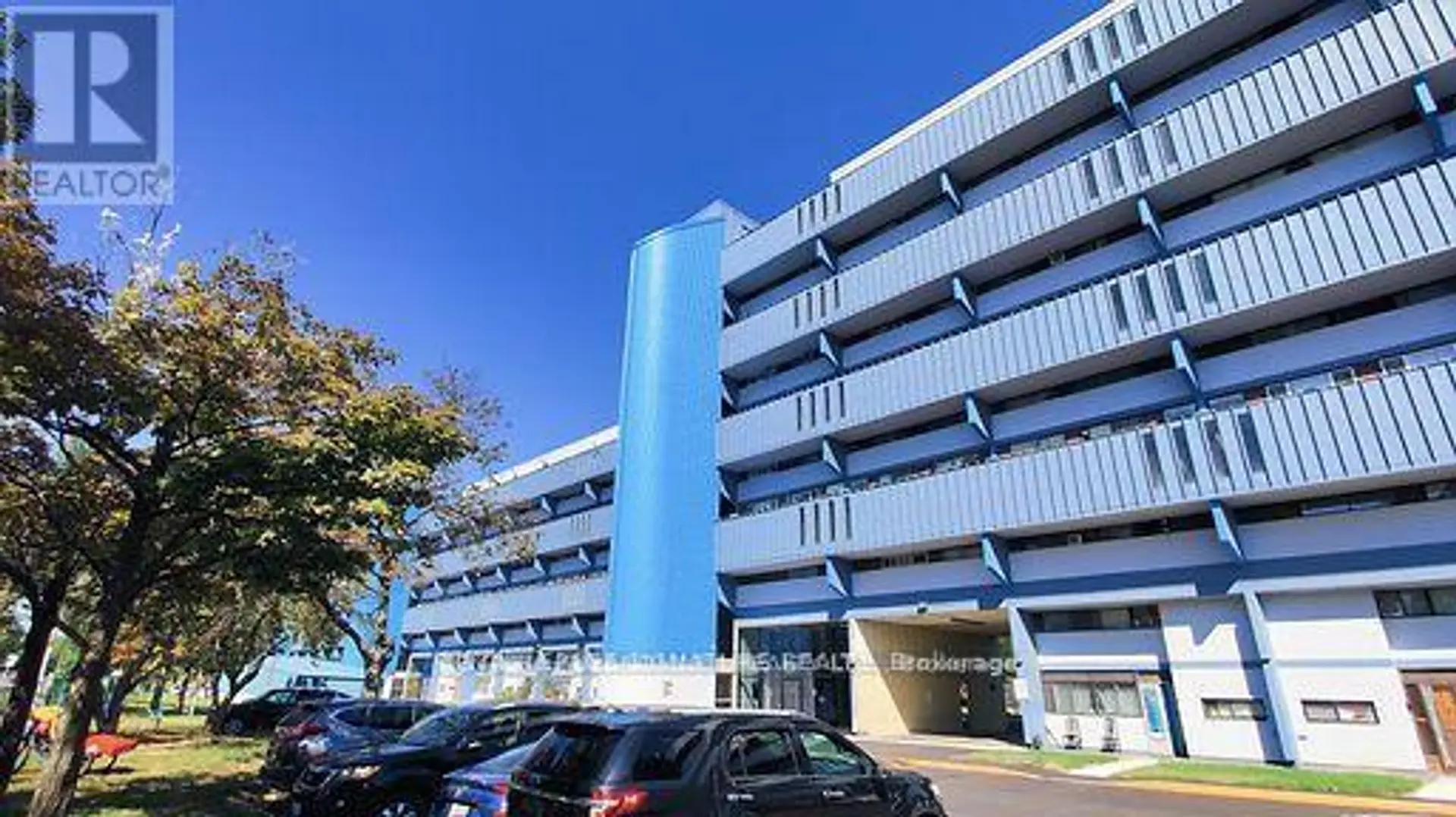 #806 4673 JANE STREET - Image 1