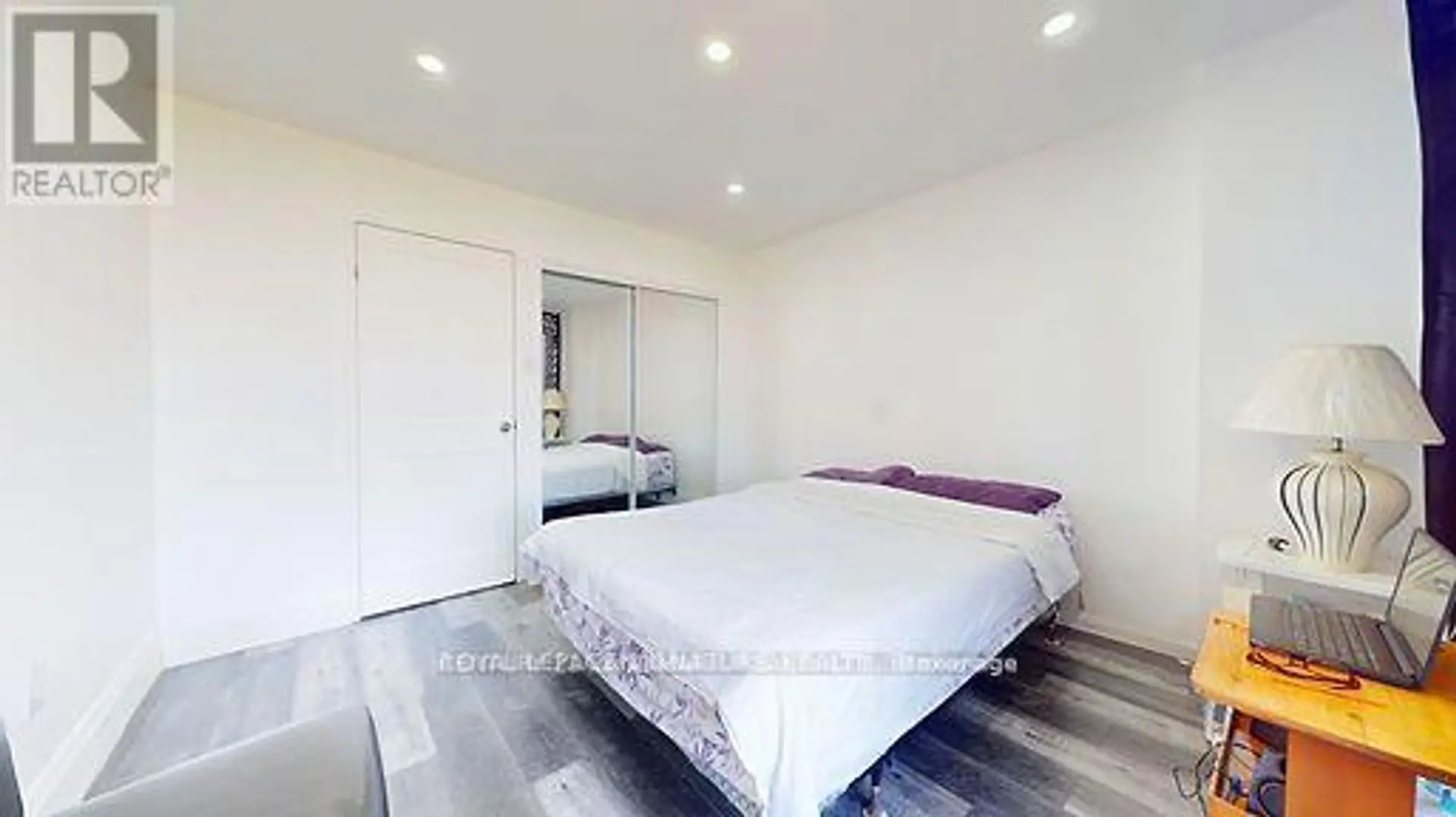 #806 4673 JANE STREET - Image 6