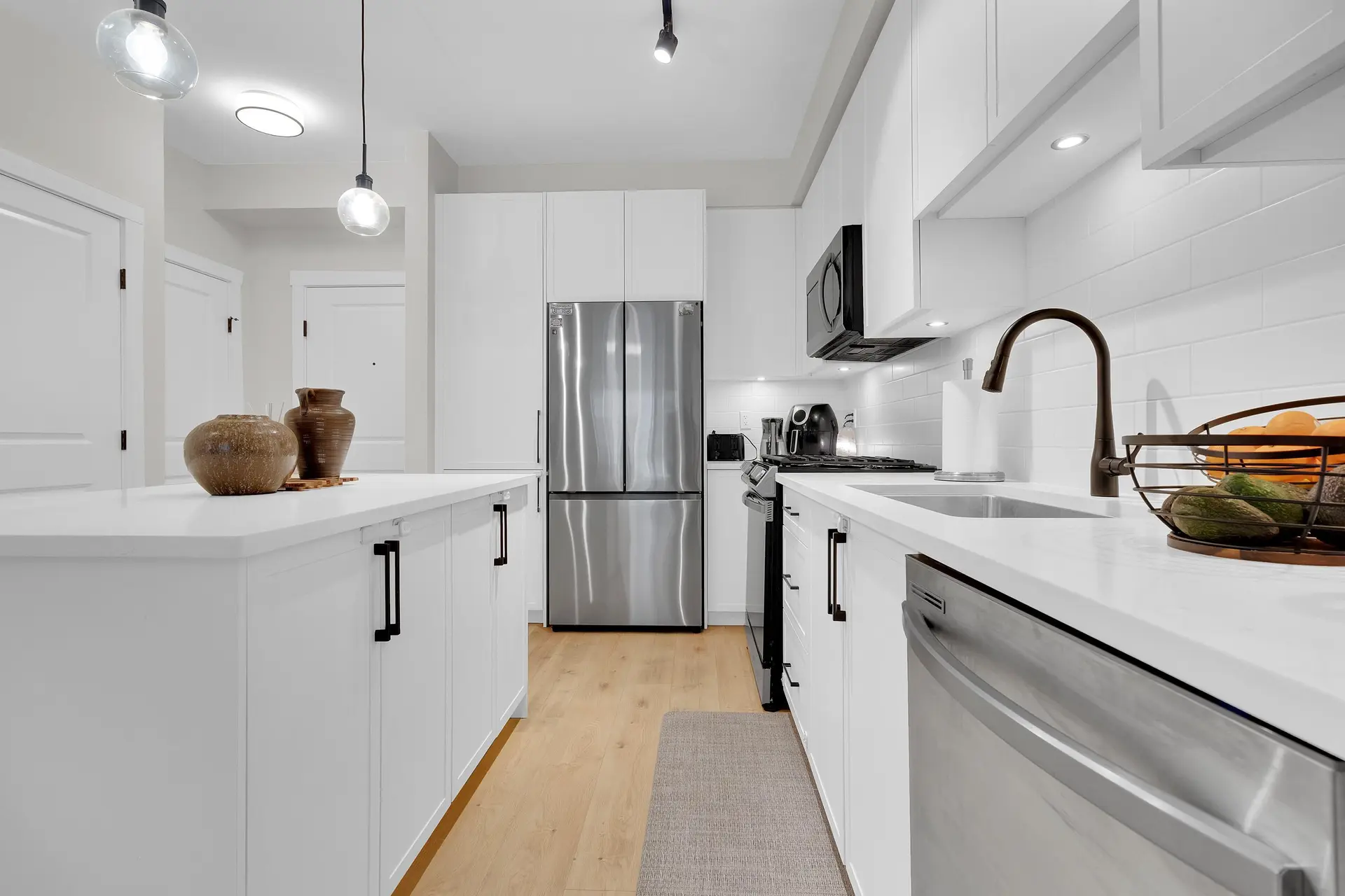 #320 7506 199a Street - Image 9
