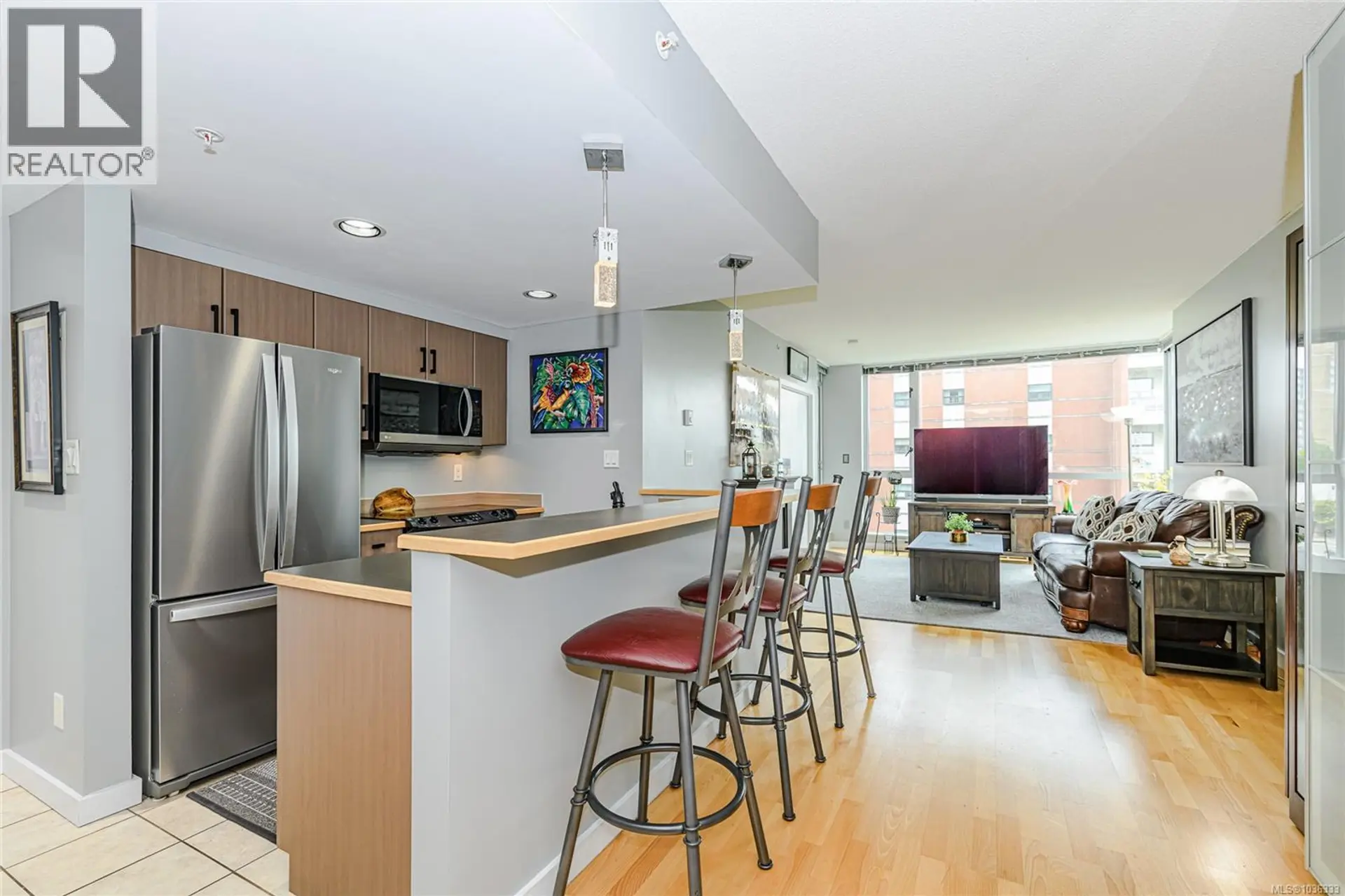 Property at #705 732 Cormorant St, Victoria, BC