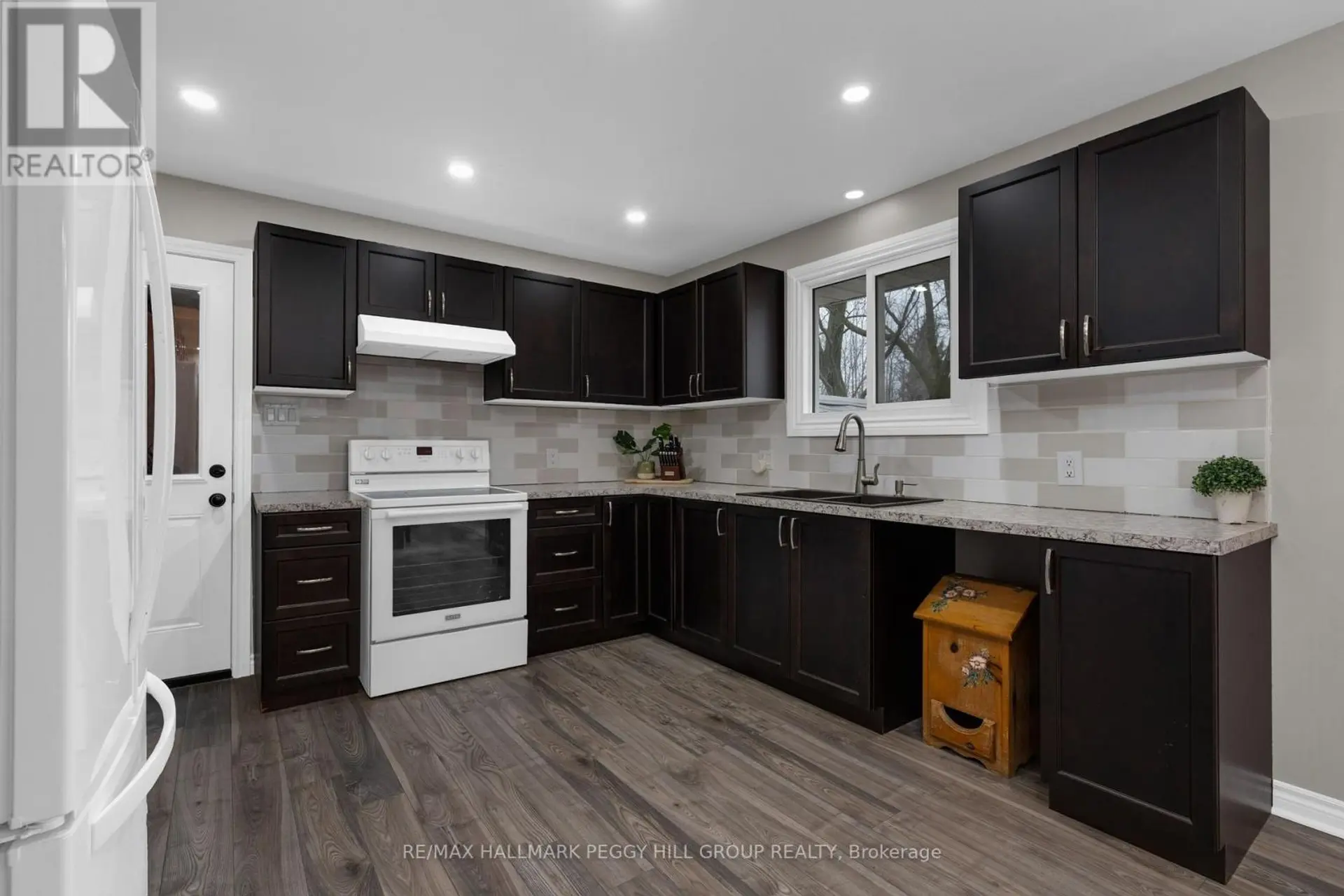 201 DODSON ROAD - Image 2