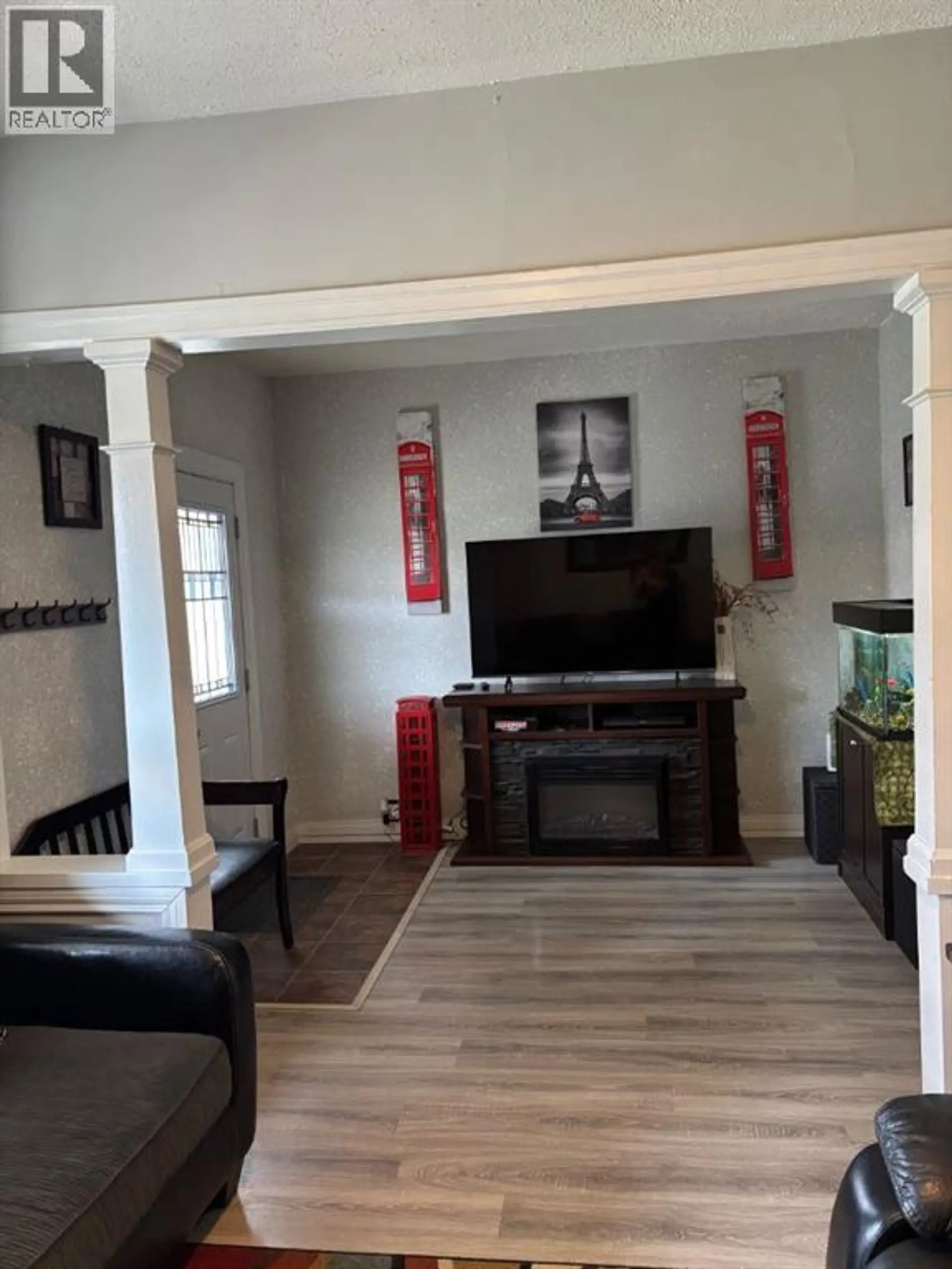 231 14 Street N - Image 14