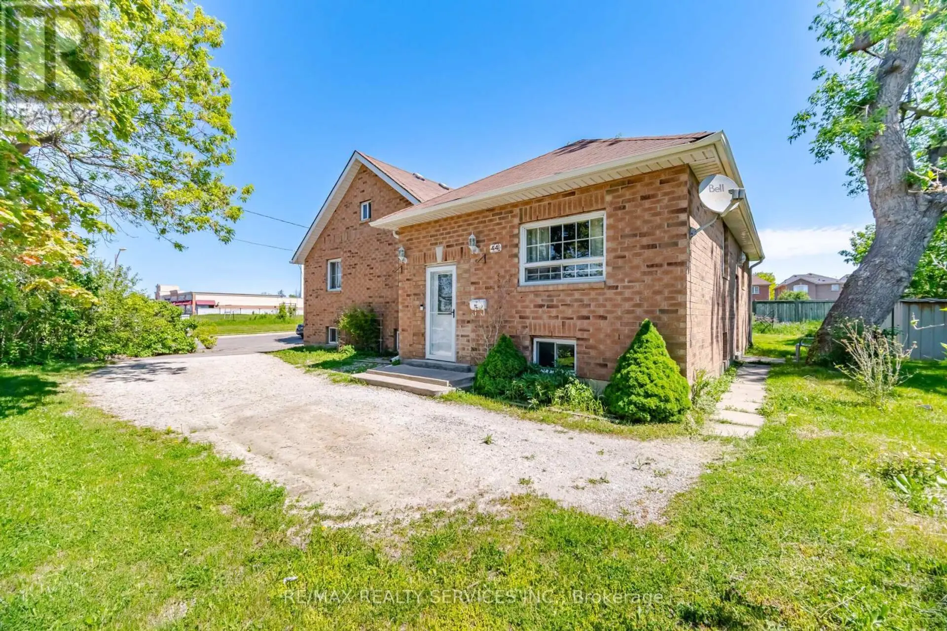 44 MCLAUGHLIN ROAD S - Image 4