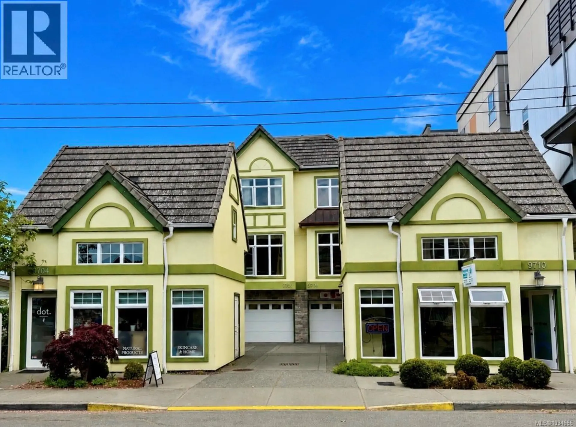 Property at 9708A Third St, Sidney, BC