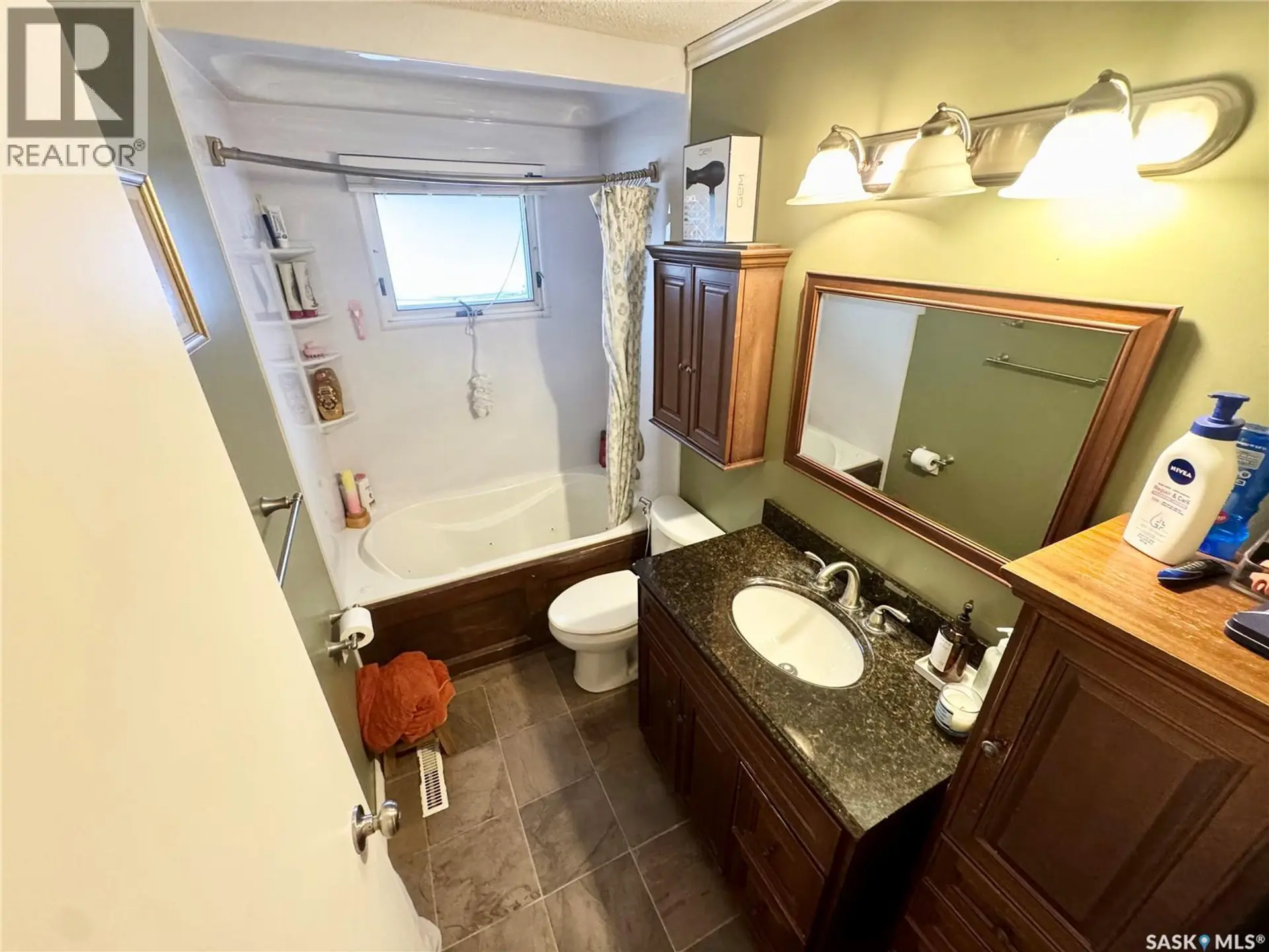 1410 4th AVENUE N - Image 10