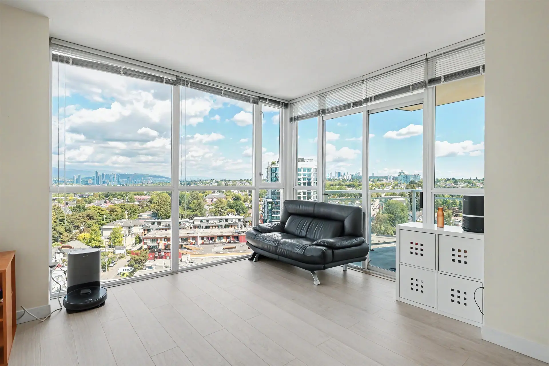 #1307 4028 Knight Street - Image 2