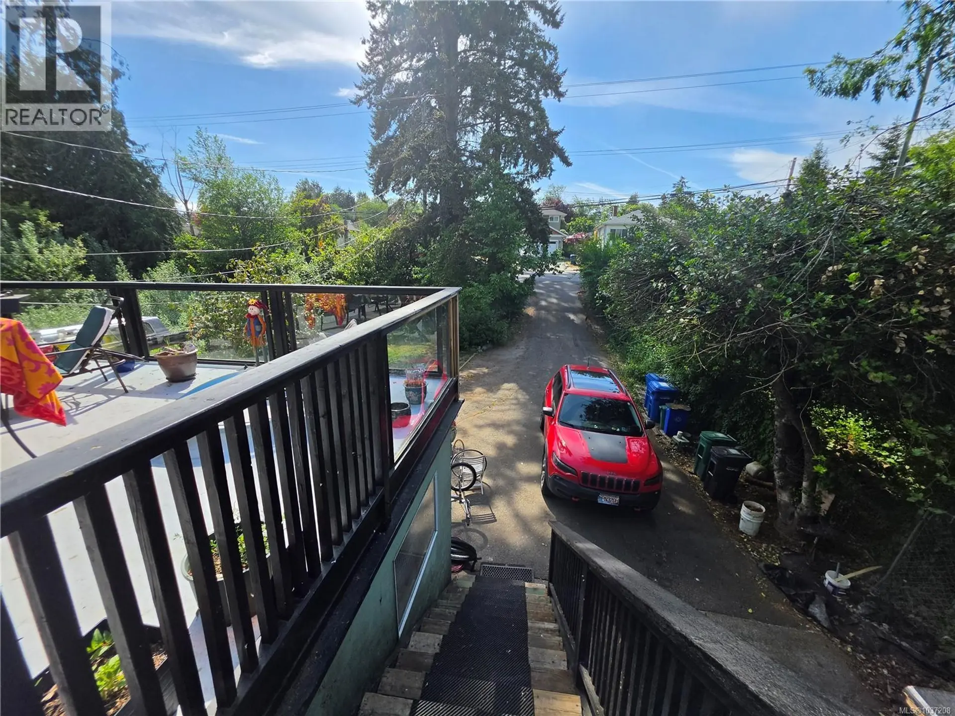 713 Victoria Rd - Image 16