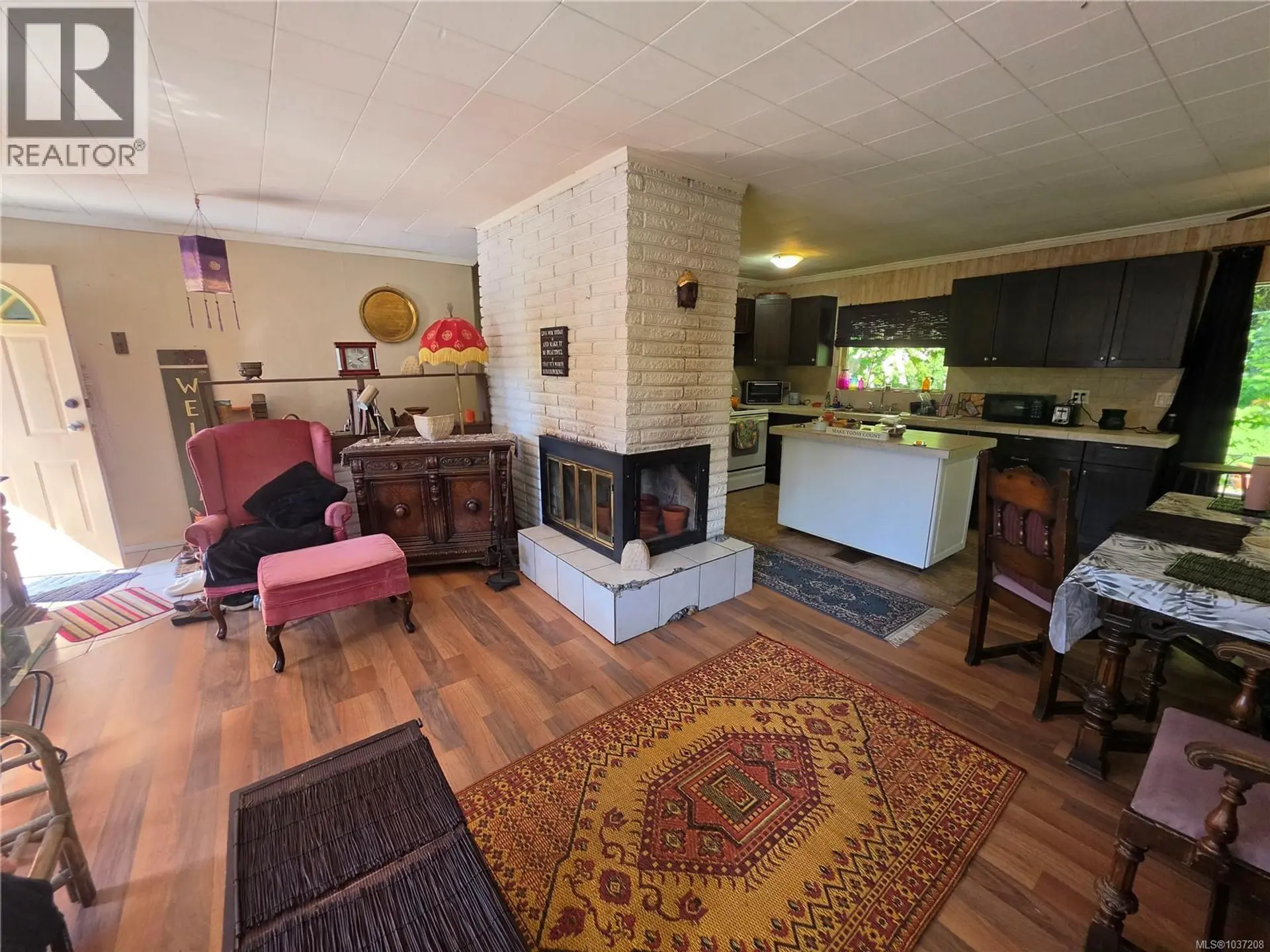 713 Victoria Rd - Image 3