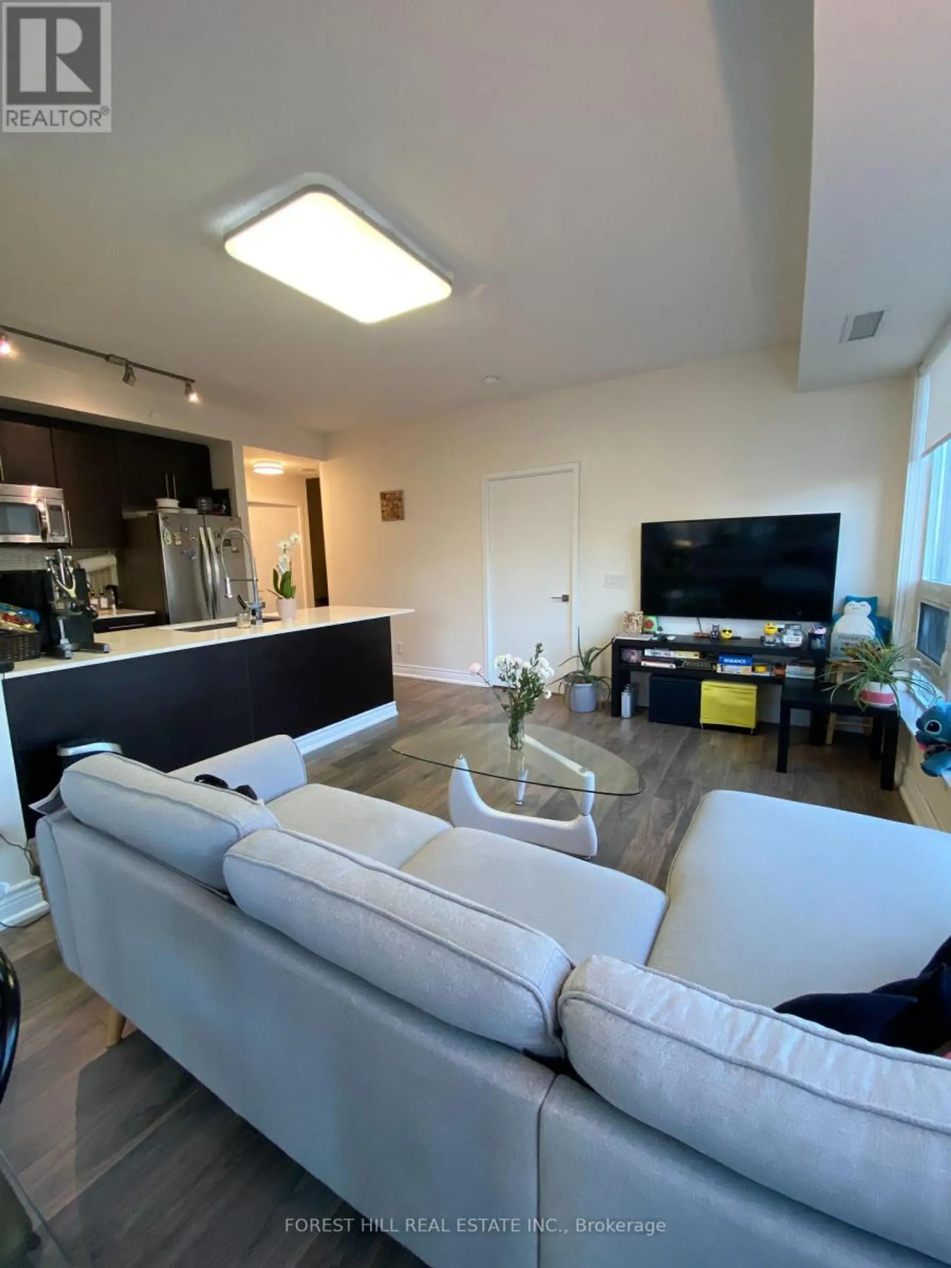 #807 4011 BRICKSTONE MEWS - Image 4