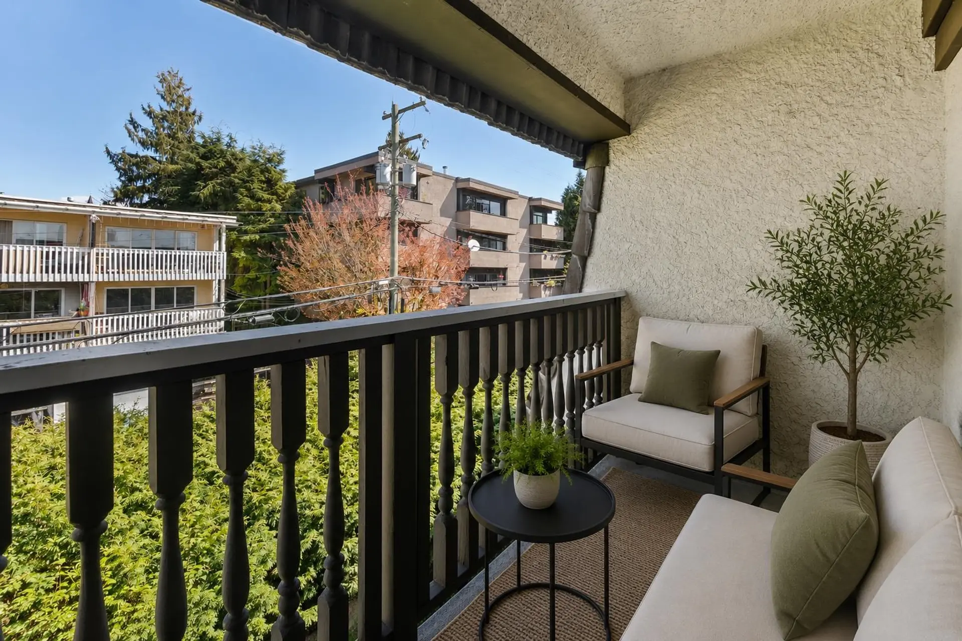 #315 310 W 3rd Street - Image 16