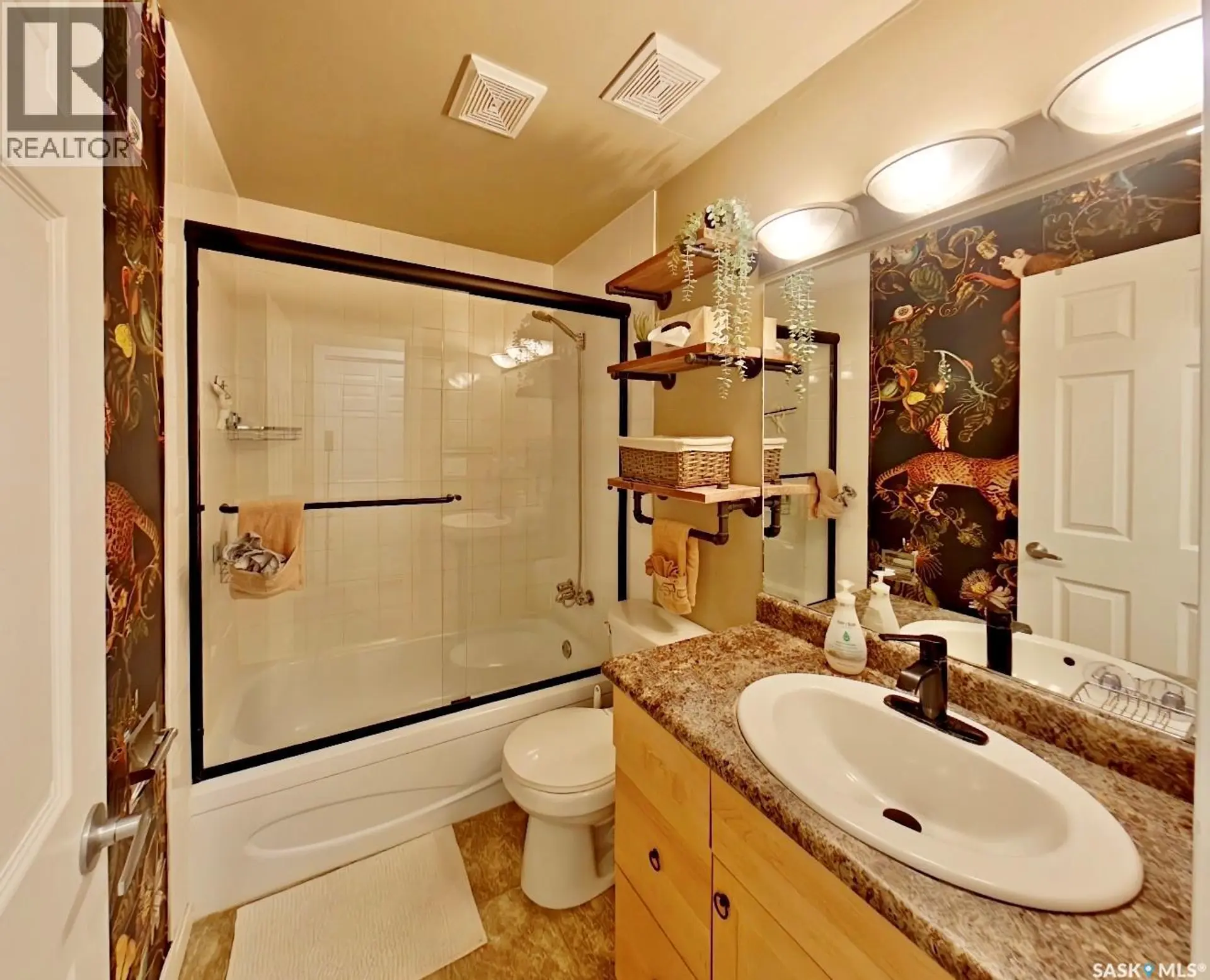 #2 2358 Rae STREET - Image 11