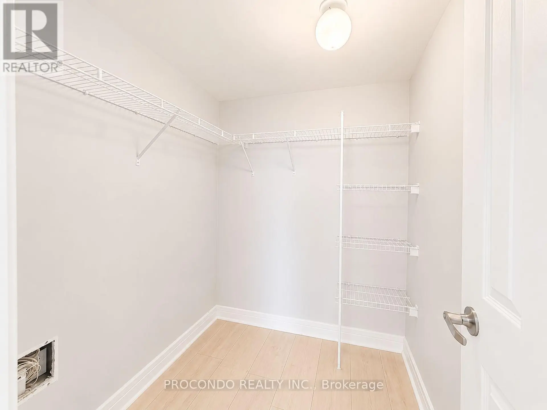 #509 18 HARRISON GARDEN BOULEVARD - Image 16