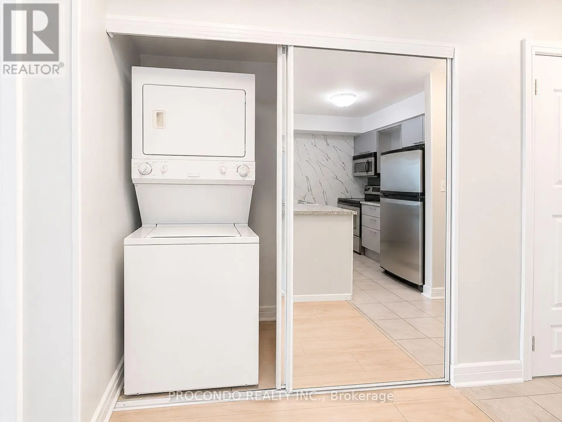 #509 18 HARRISON GARDEN BOULEVARD - Image 18