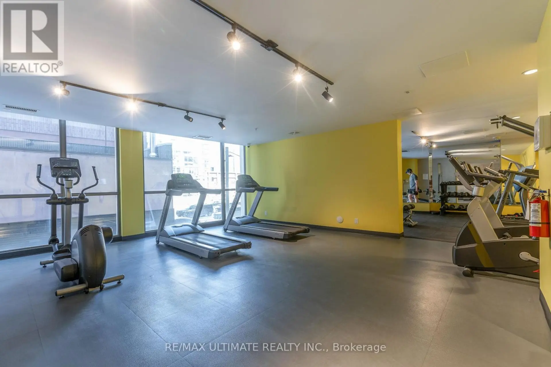#206 39 BRANT STREET - Image 17